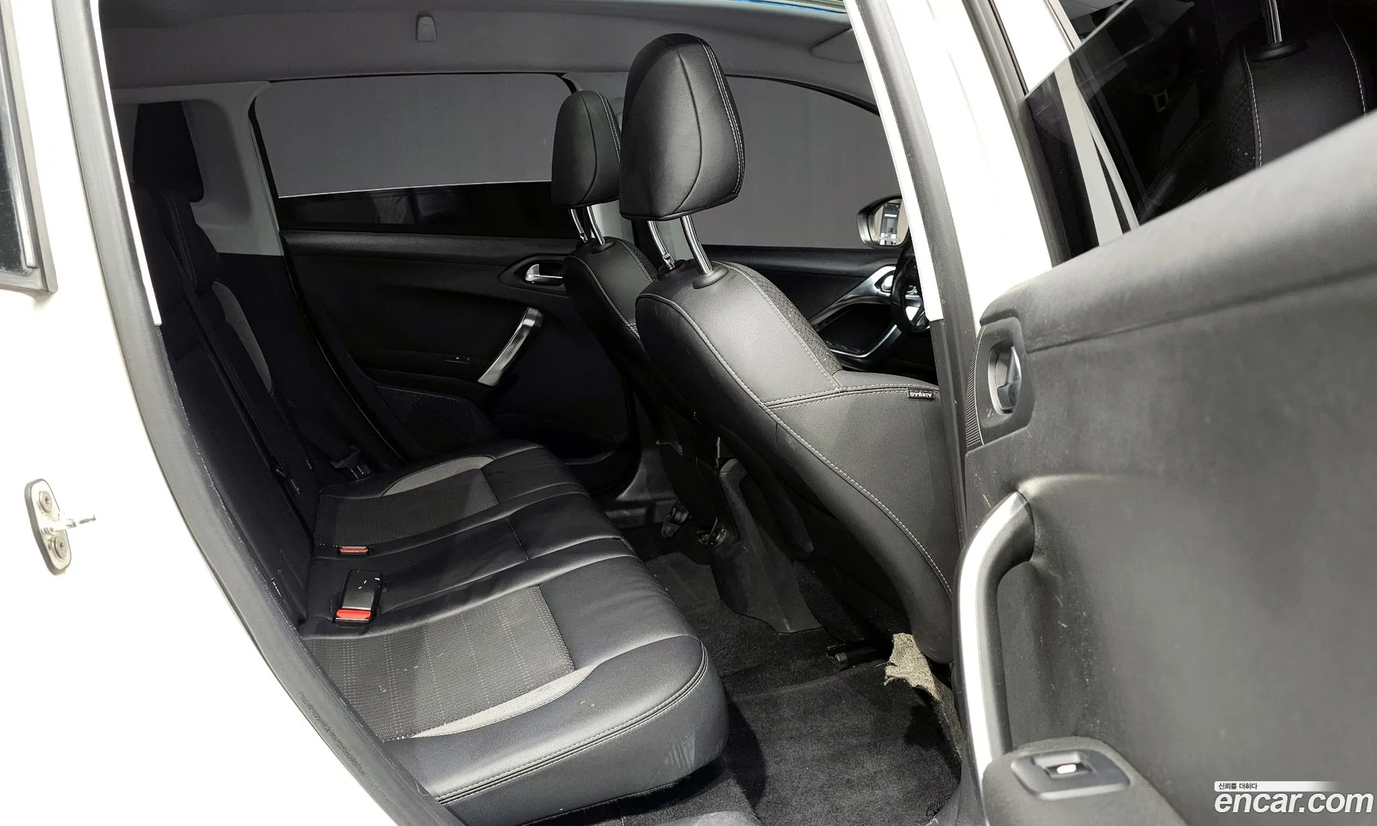 Peugeot 2008 2015 VF3CU9HP8FY045897 — 3