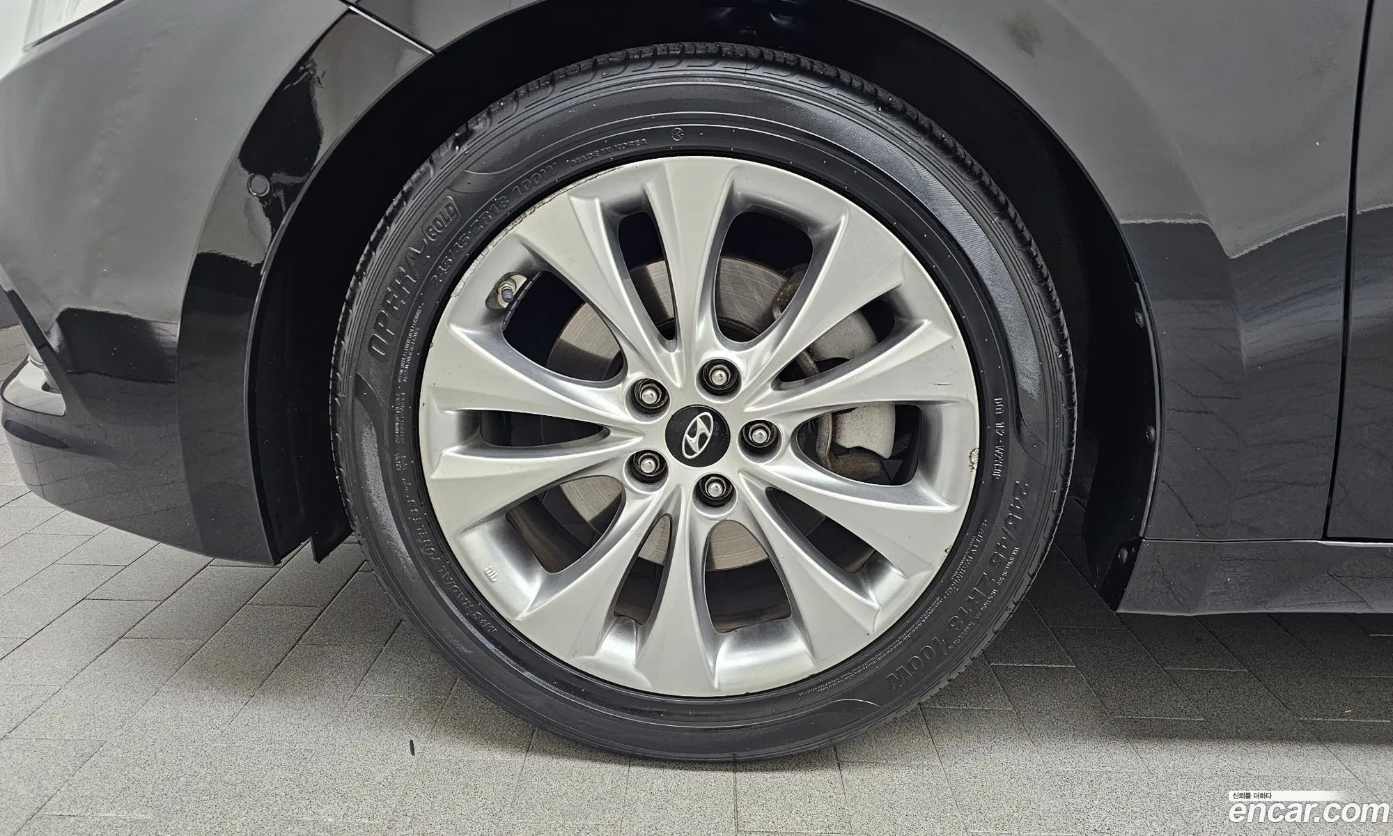 Hyundai Grandeur HG 2011 — 12