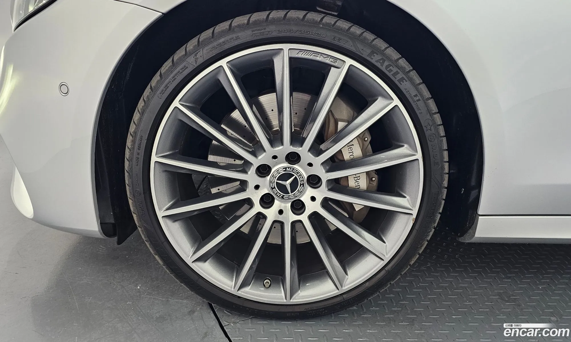 Mercedes-Benz E-Class W213 2017 WDDZF4KB3HA248783 — 19