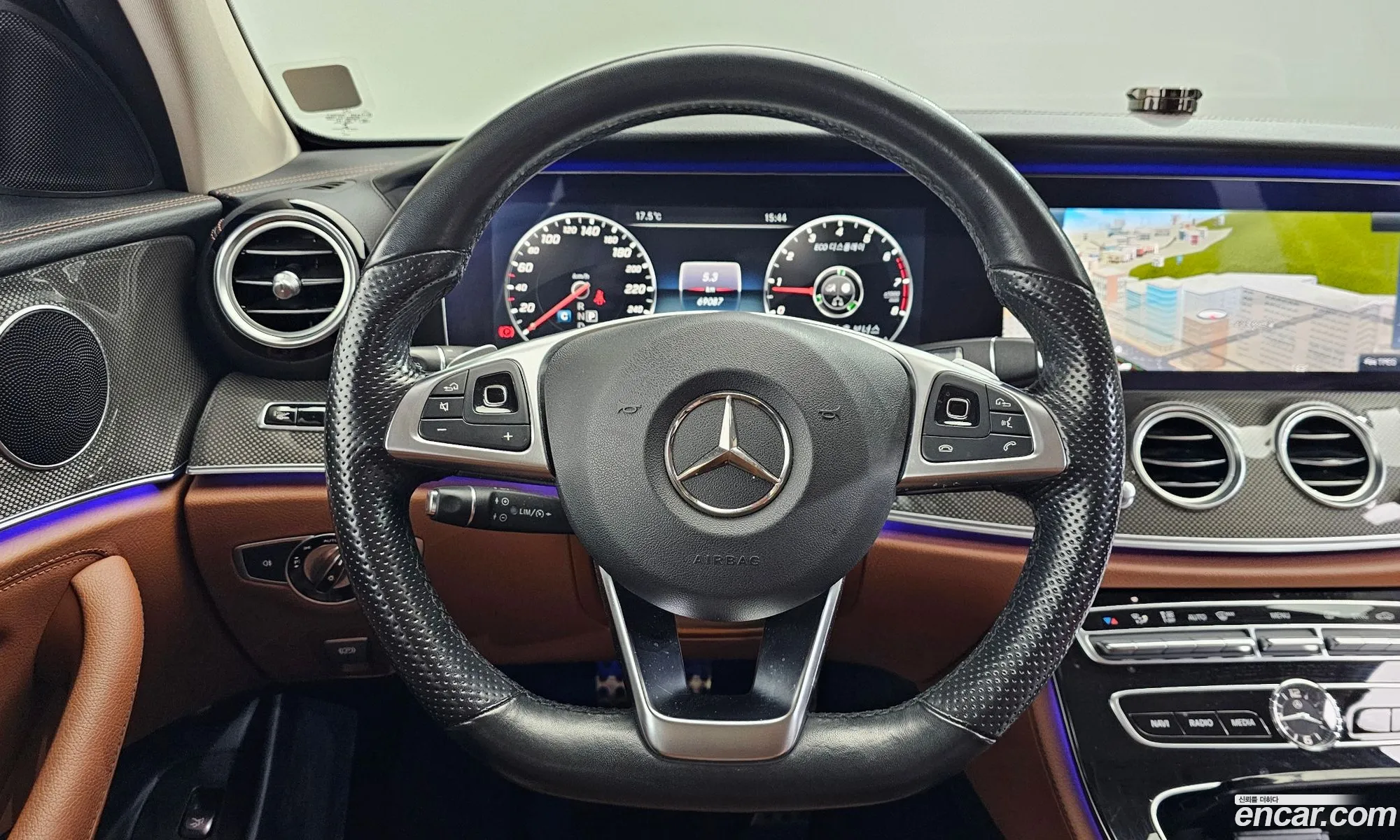 Mercedes-Benz E-Class W213 2017 WDDZF4KB3HA248783 — 14