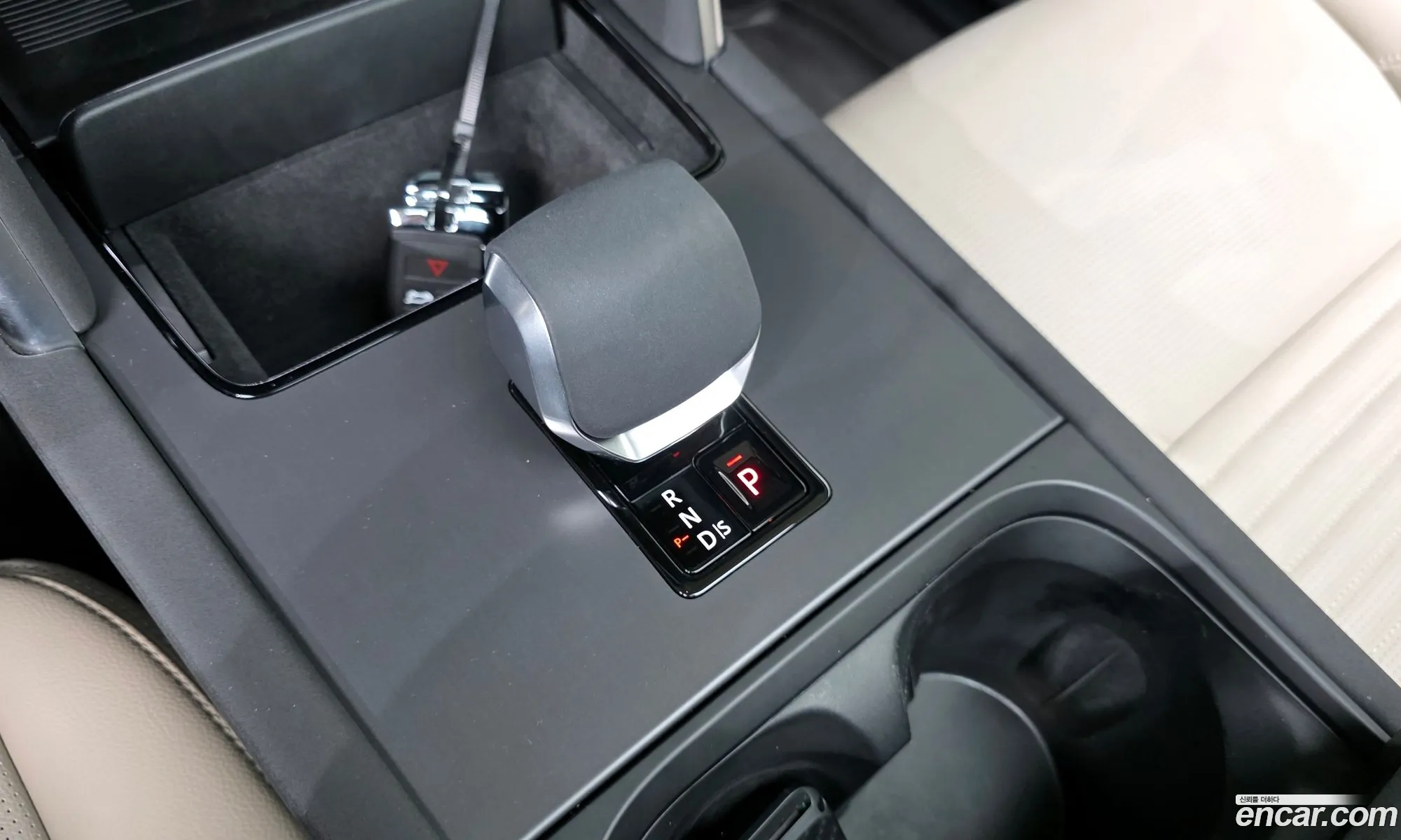 Land Rover Discovery Sport 2025 — 16