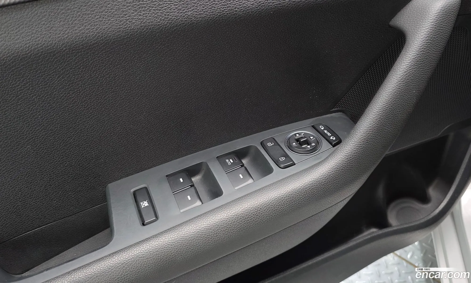 Hyundai LF Sonata 2016 — 4