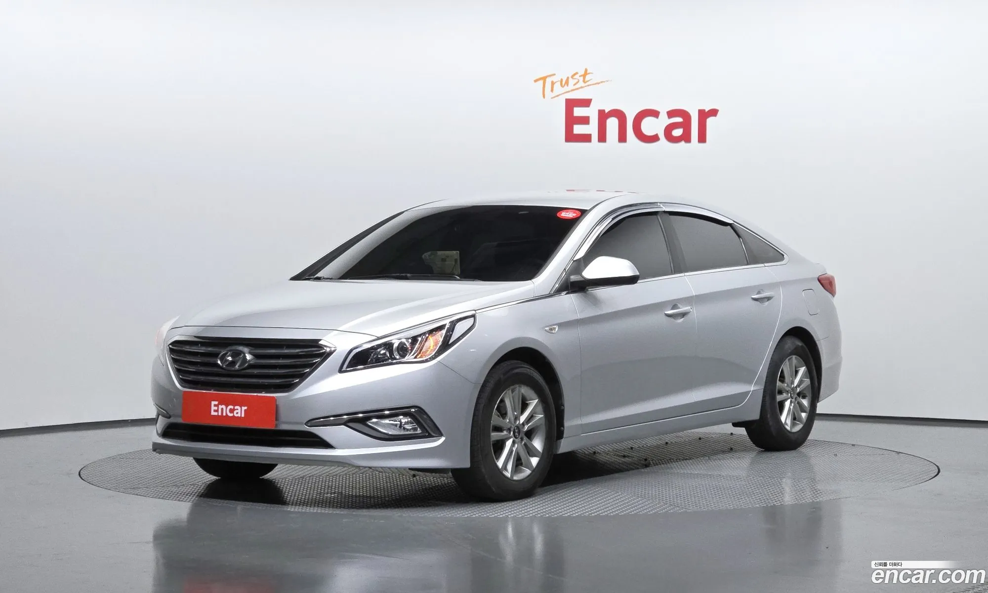 Hyundai LF Sonata 2016 — 11