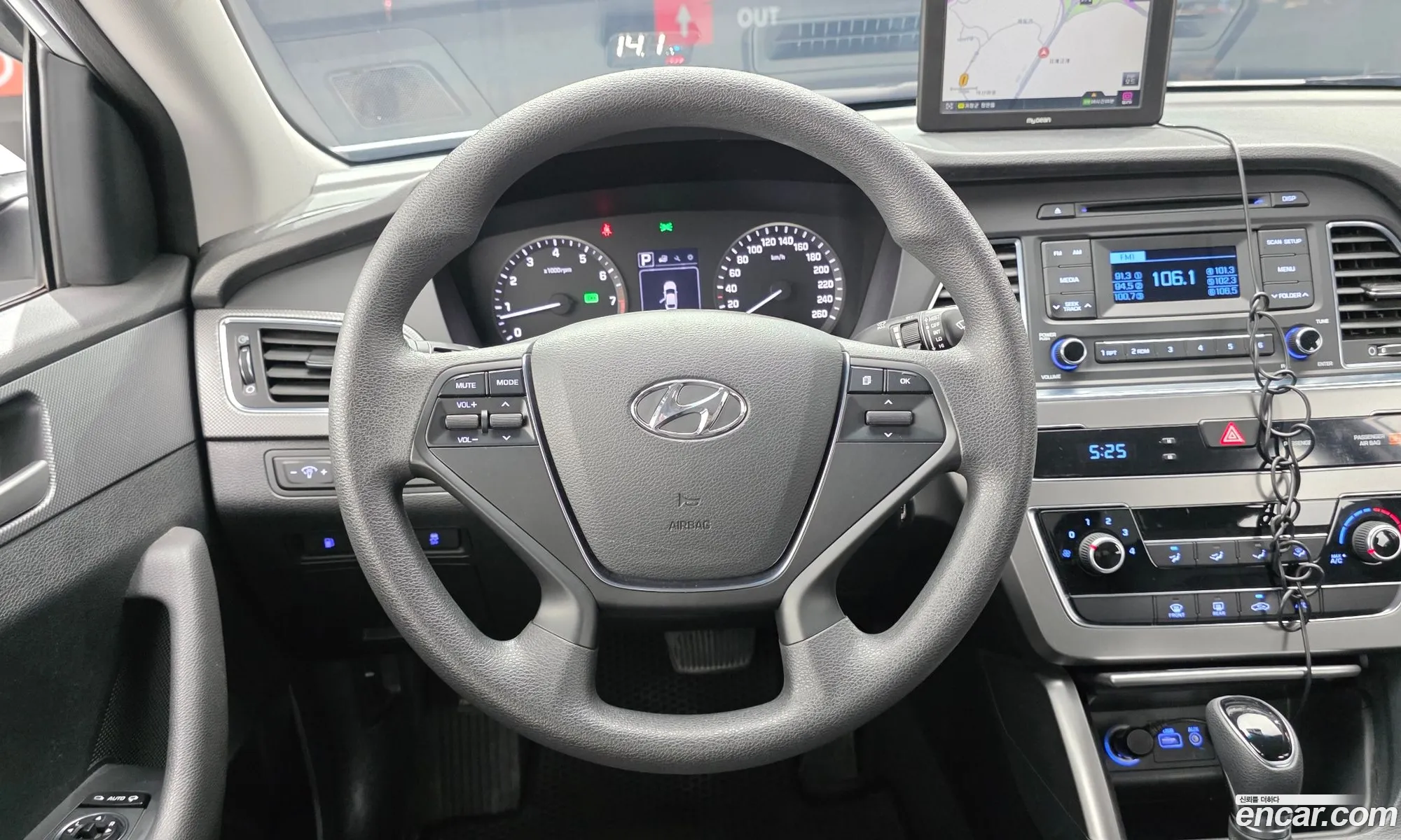 Hyundai LF Sonata 2016 — 9