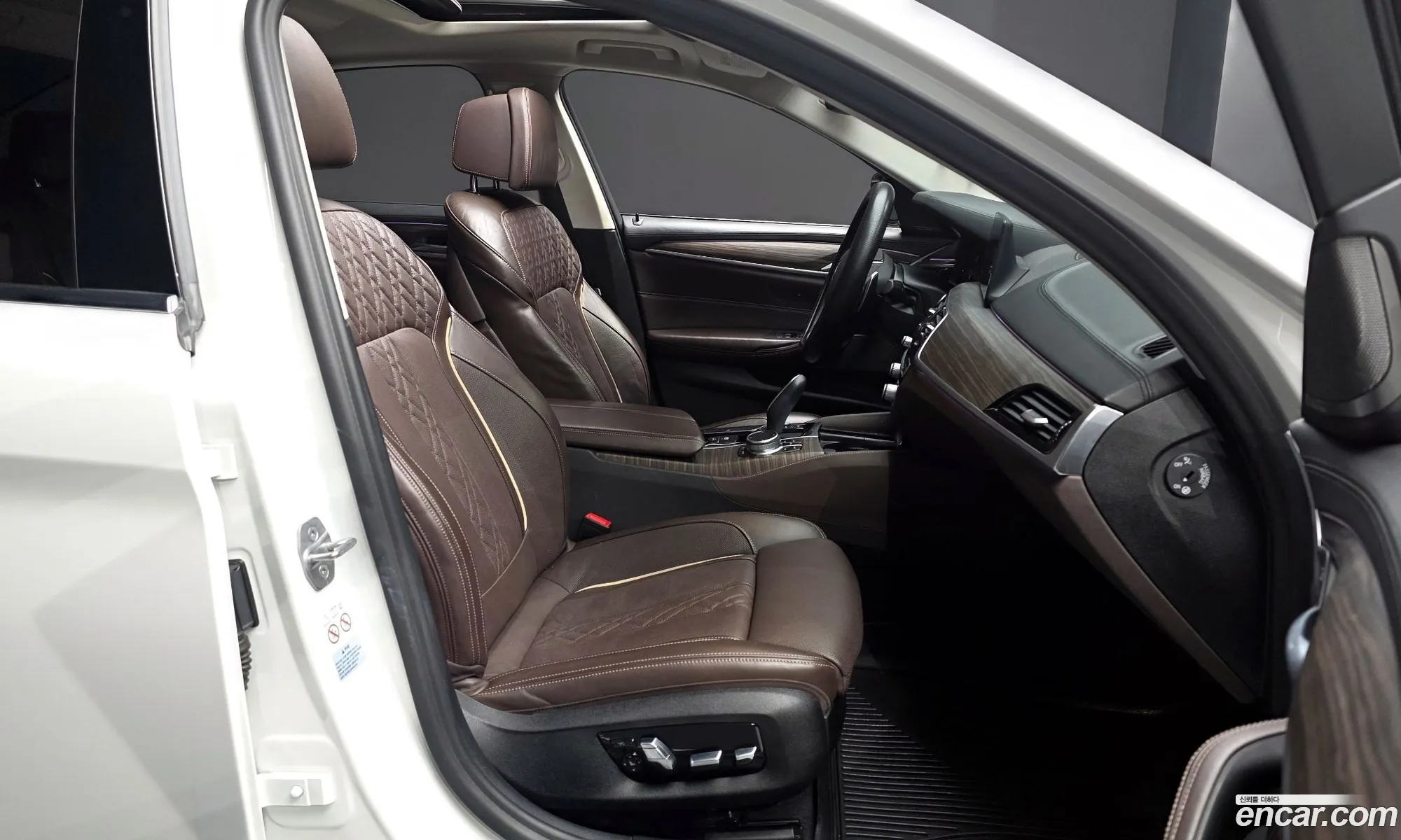 BMW 5 Series 2020 WBAJF3107LCE49729 — 20