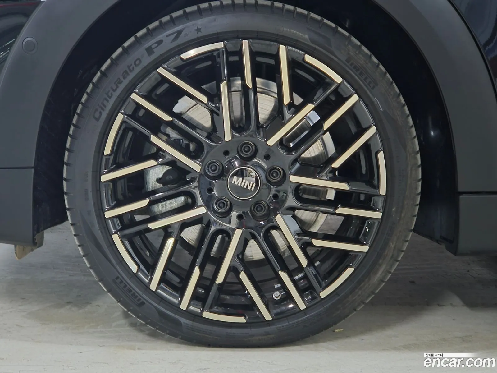 Mini Cooper S 2024 — 8