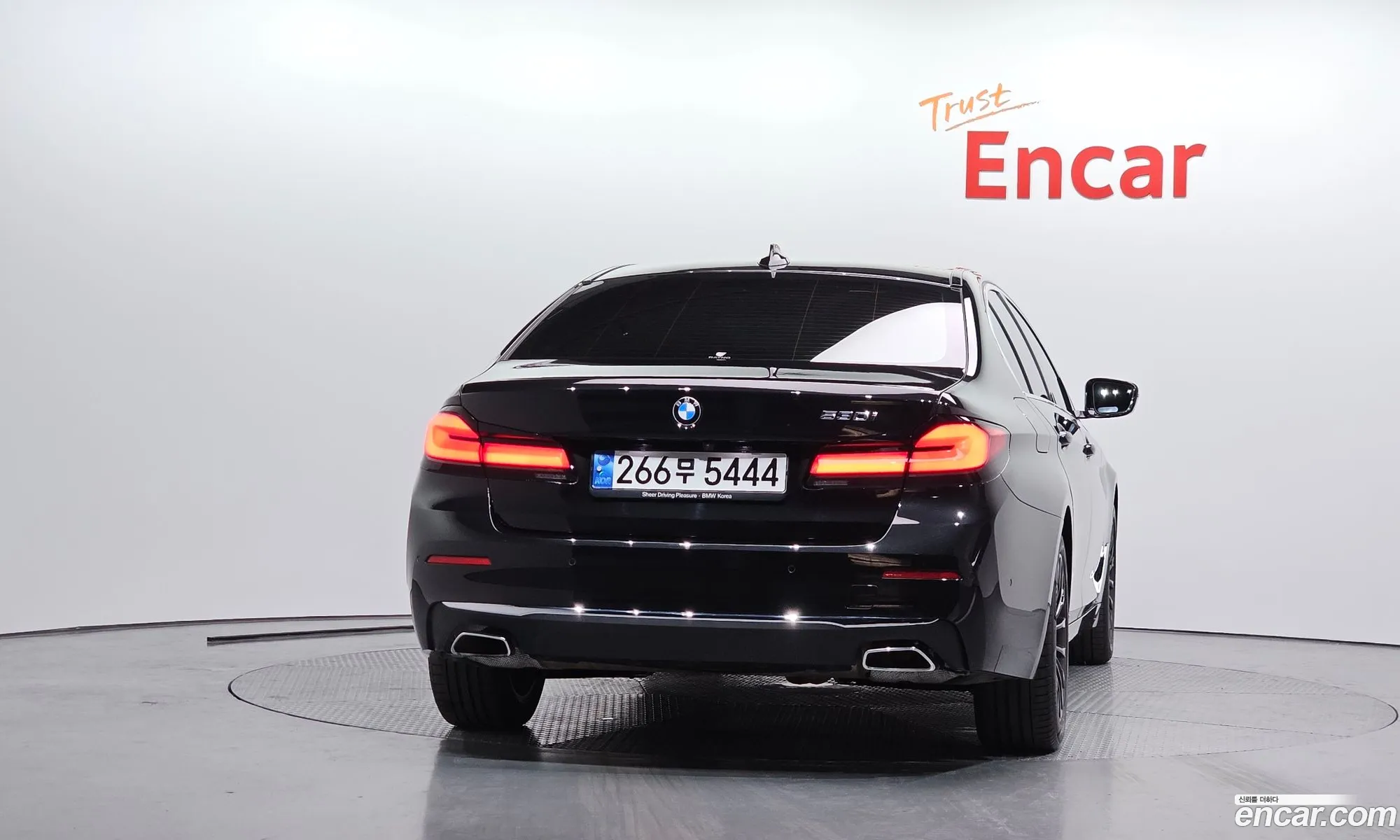 BMW 5 Series 2022 — 6