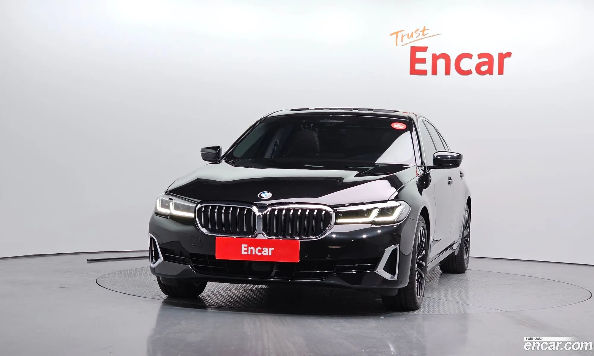 BMW 5 Series 2022 — 33