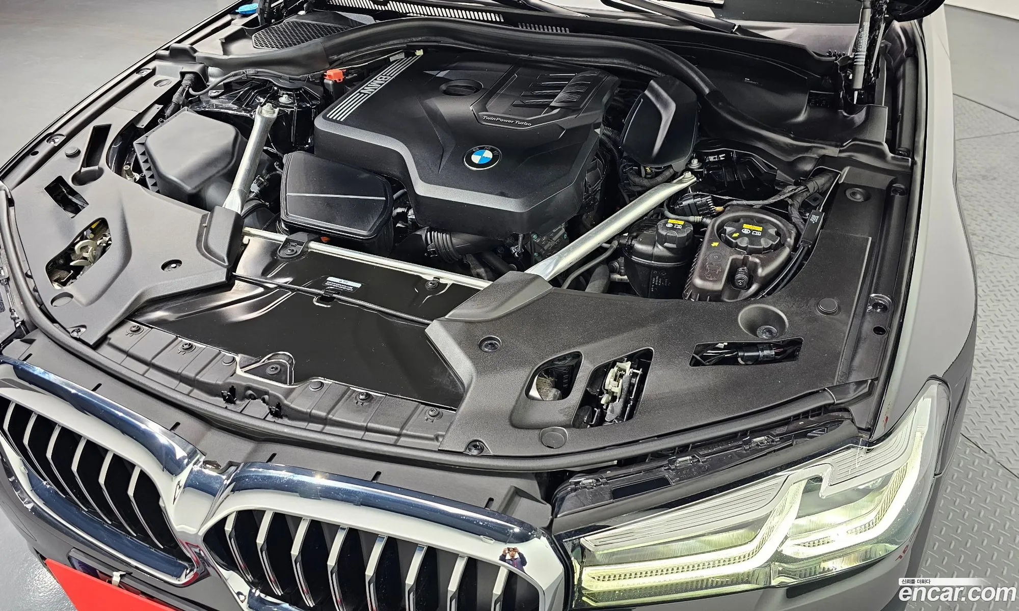 BMW 5 Series 2022 — 12