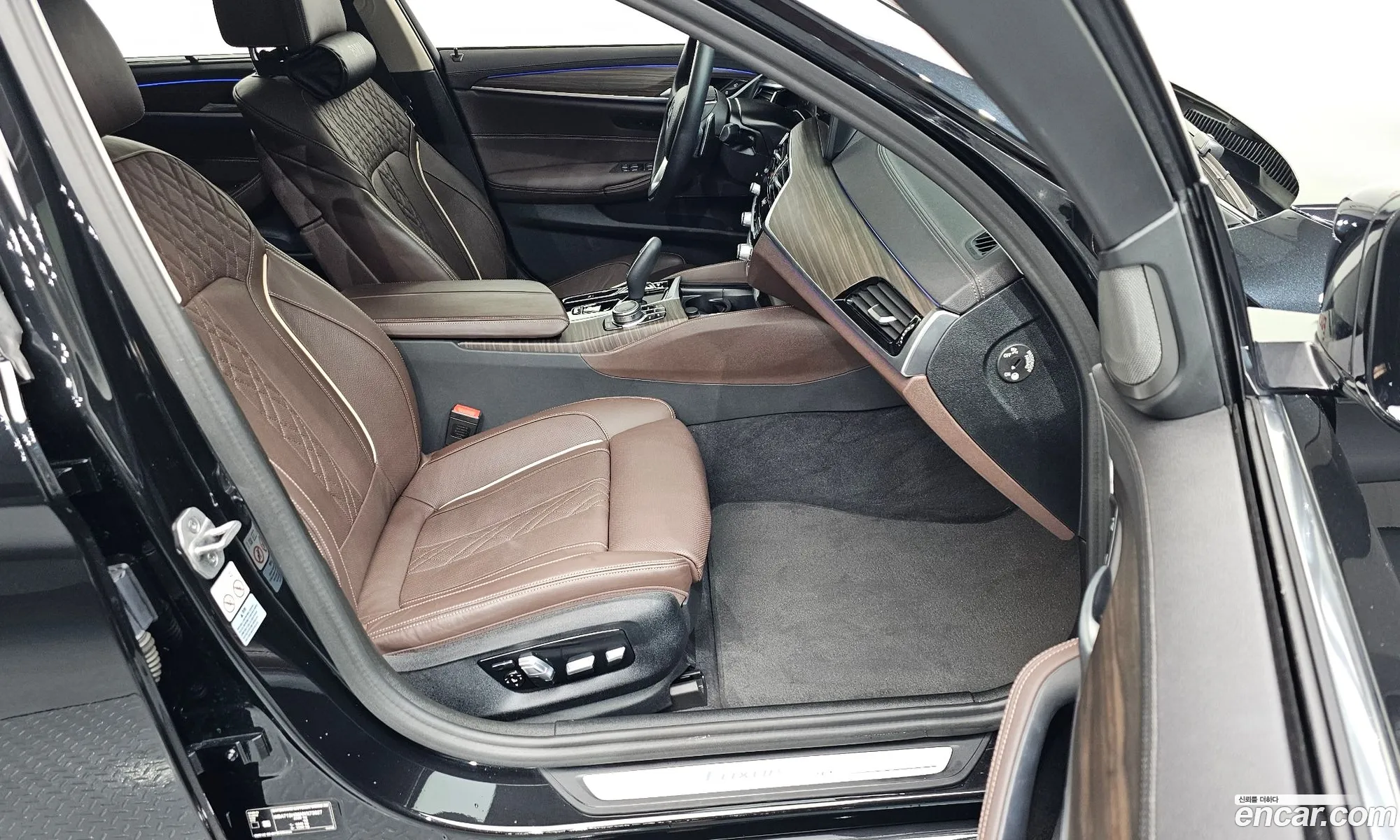 BMW 5 Series 2022 — 25