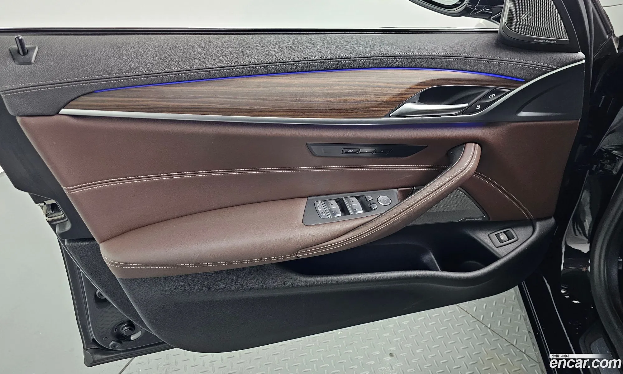 BMW 5 Series 2022 — 11