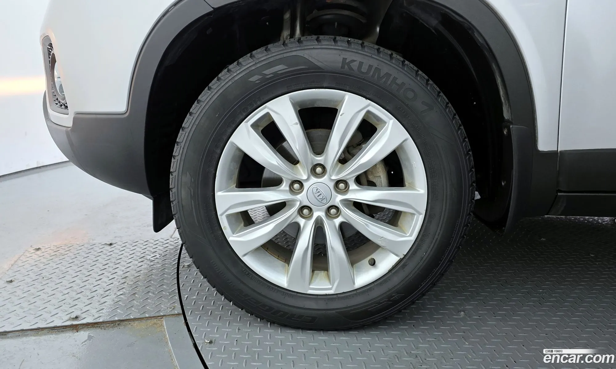 Kia Sorento R 2011 — 21