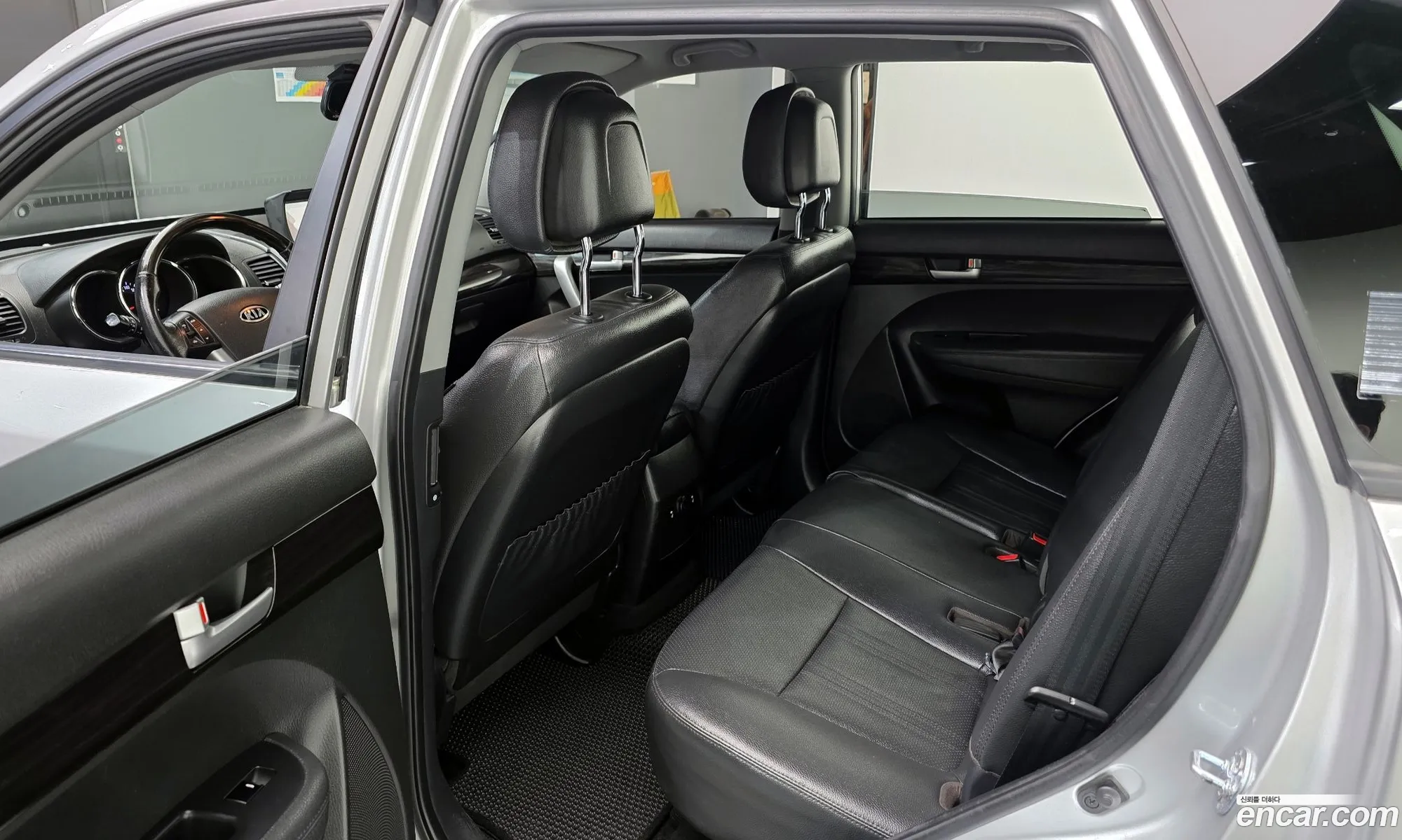 Kia Sorento R 2011 — 25