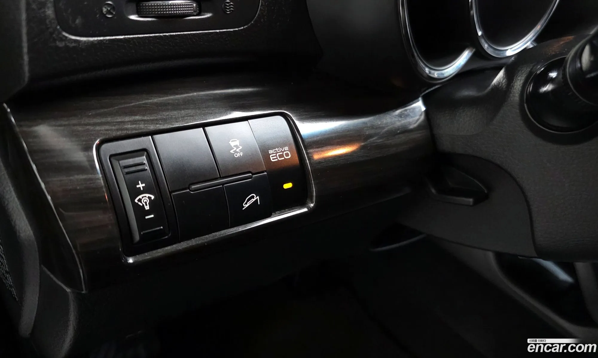 Kia Sorento R 2011 — 32
