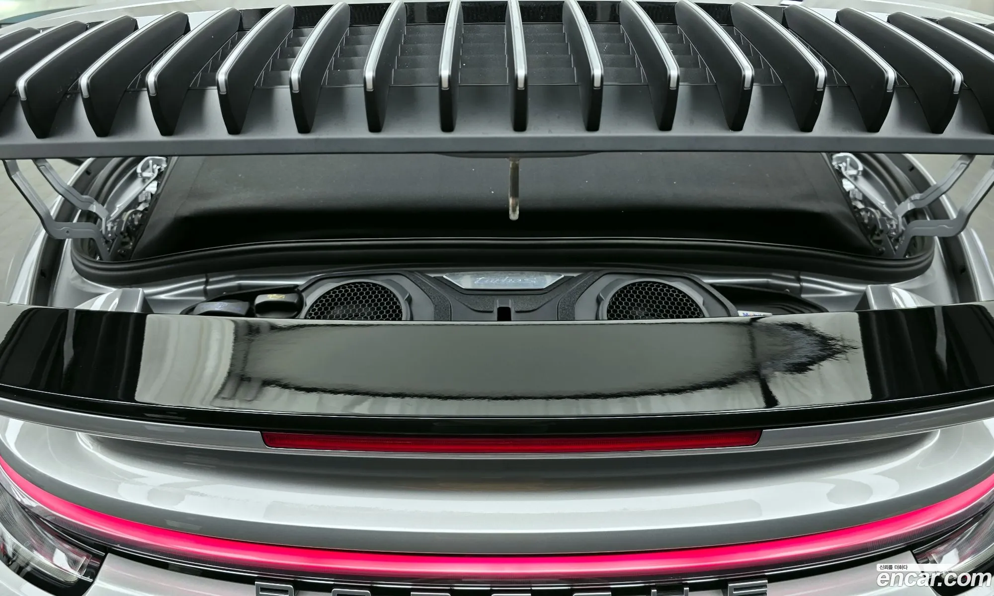 Porsche 911 2022 — 37