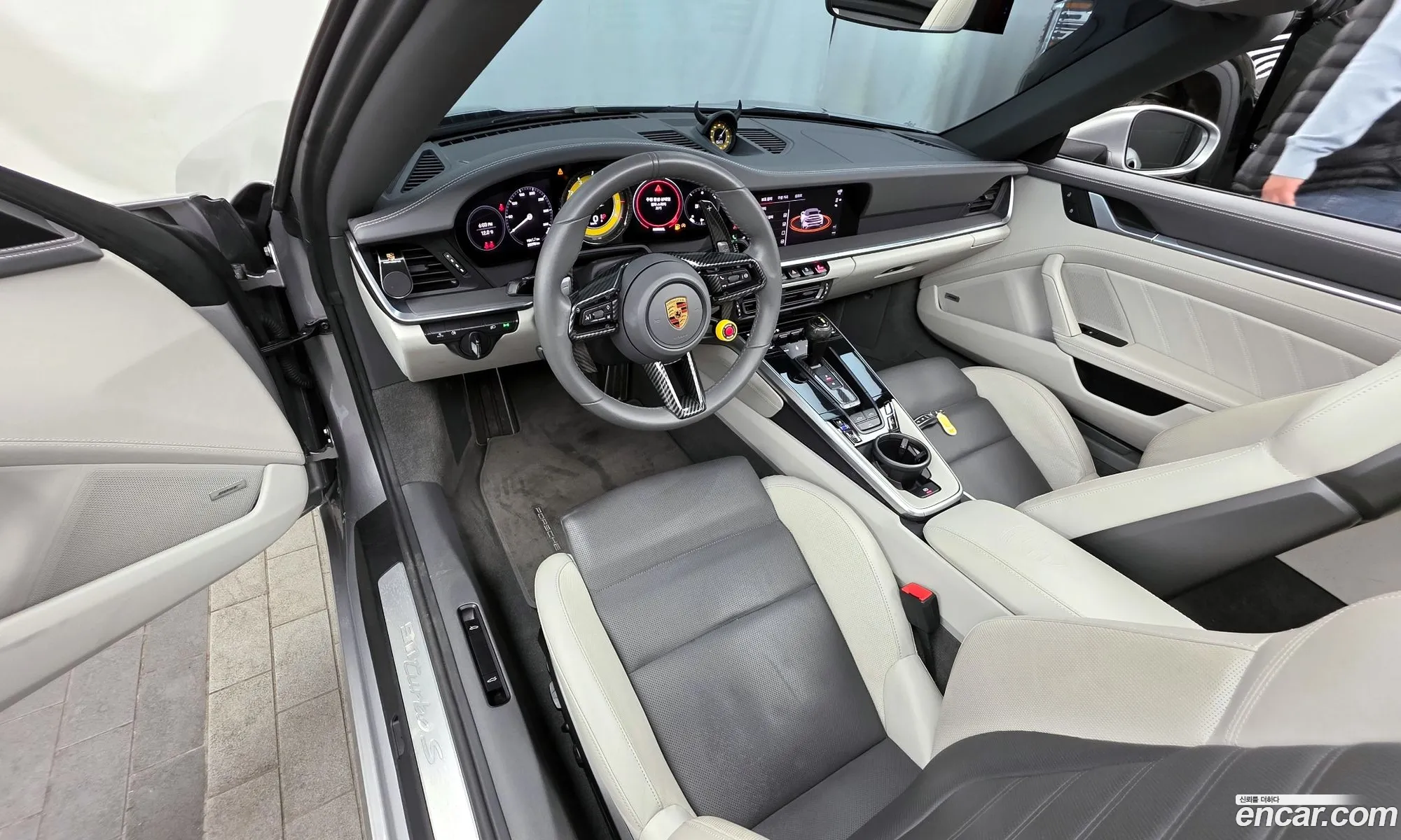 Porsche 911 2022 — 13