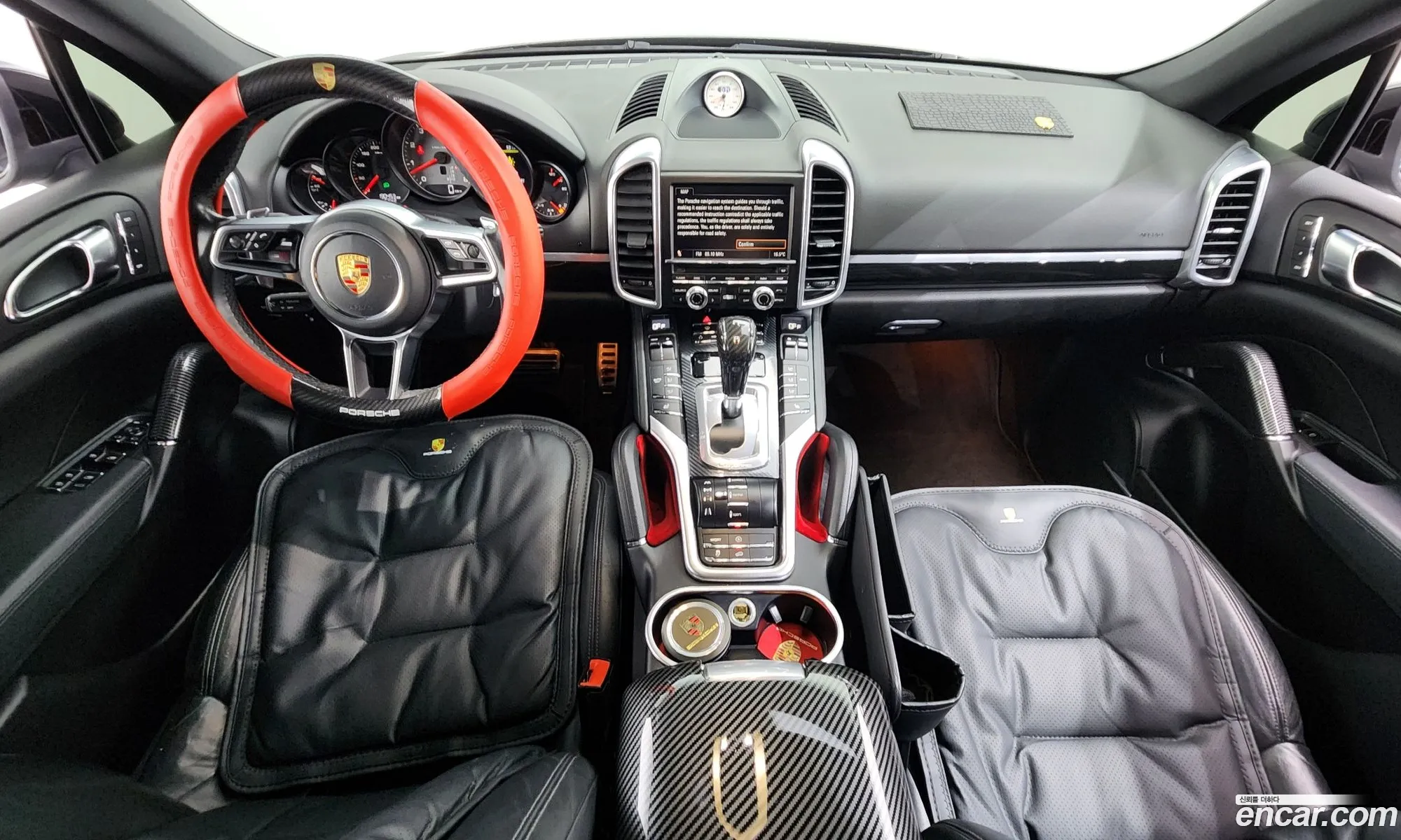 Porsche Cayenne 2011 — 19