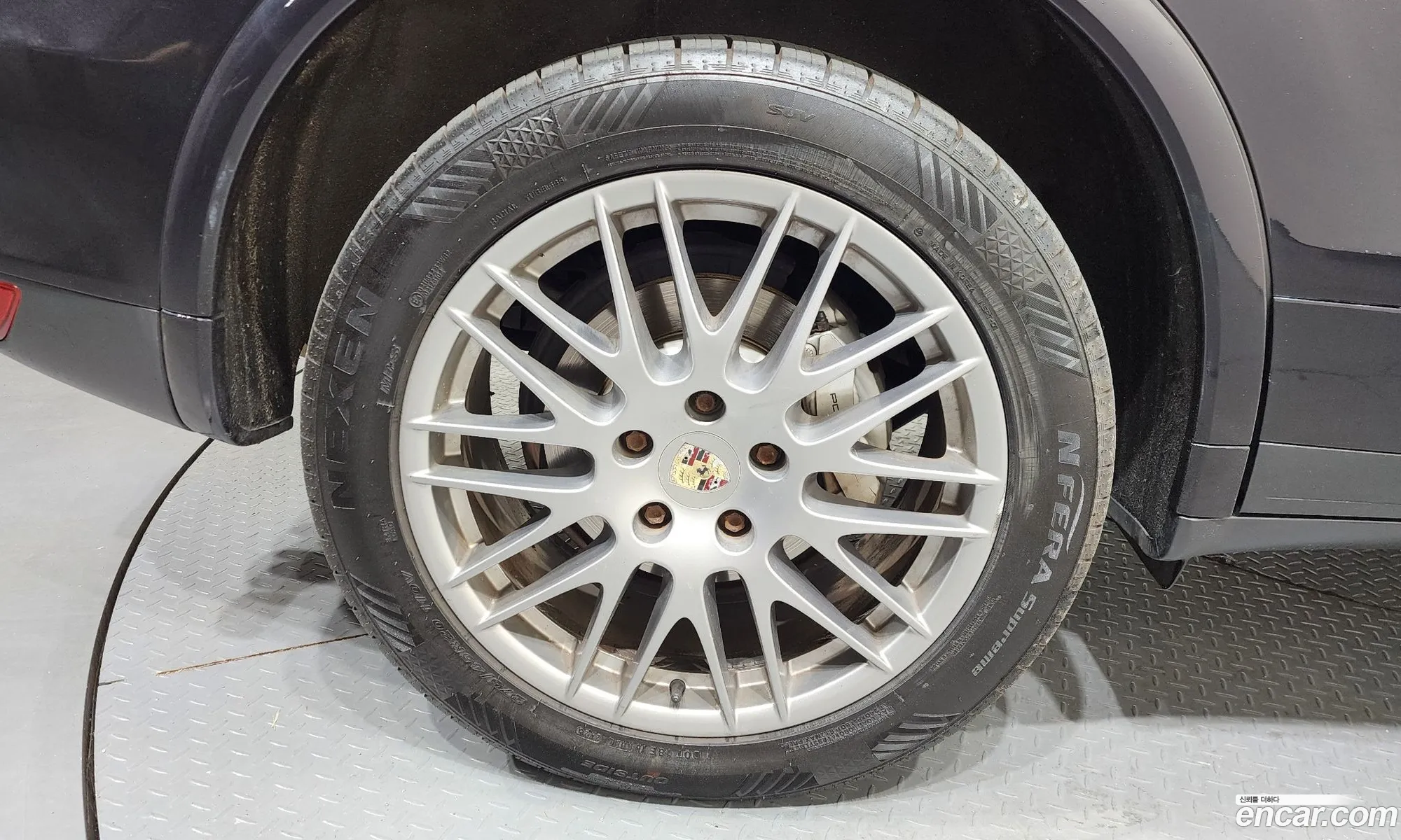 Porsche Cayenne 2011 — 18