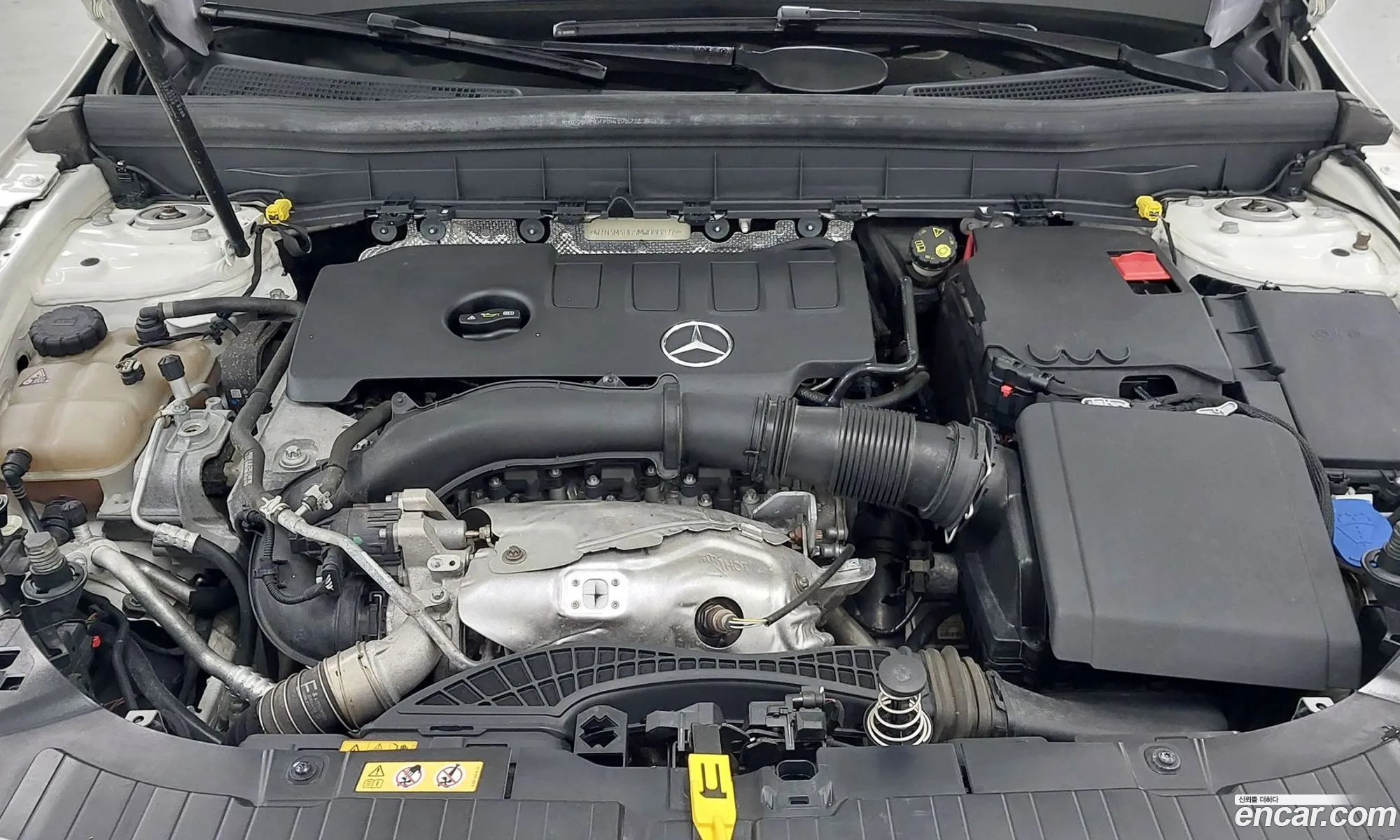 Mercedes-Benz GLB-Class X247 2021 — 14