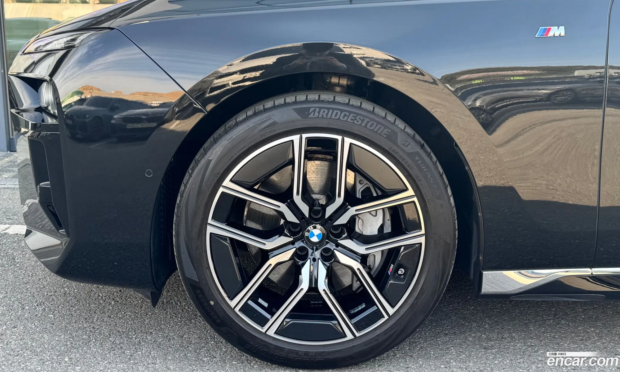 BMW 7 Series 2023 — 8