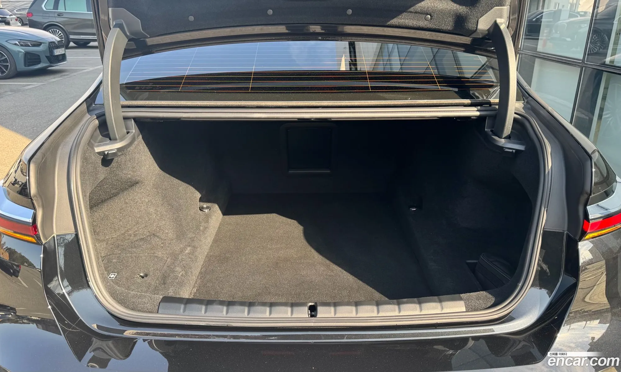 BMW 7 Series 2023 — 7