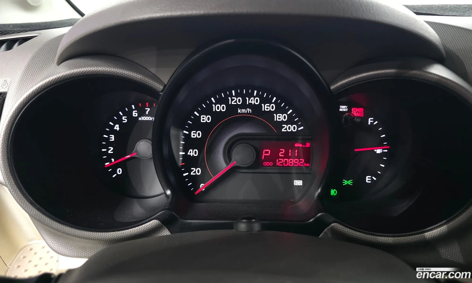 Kia Ray 2012 — 17