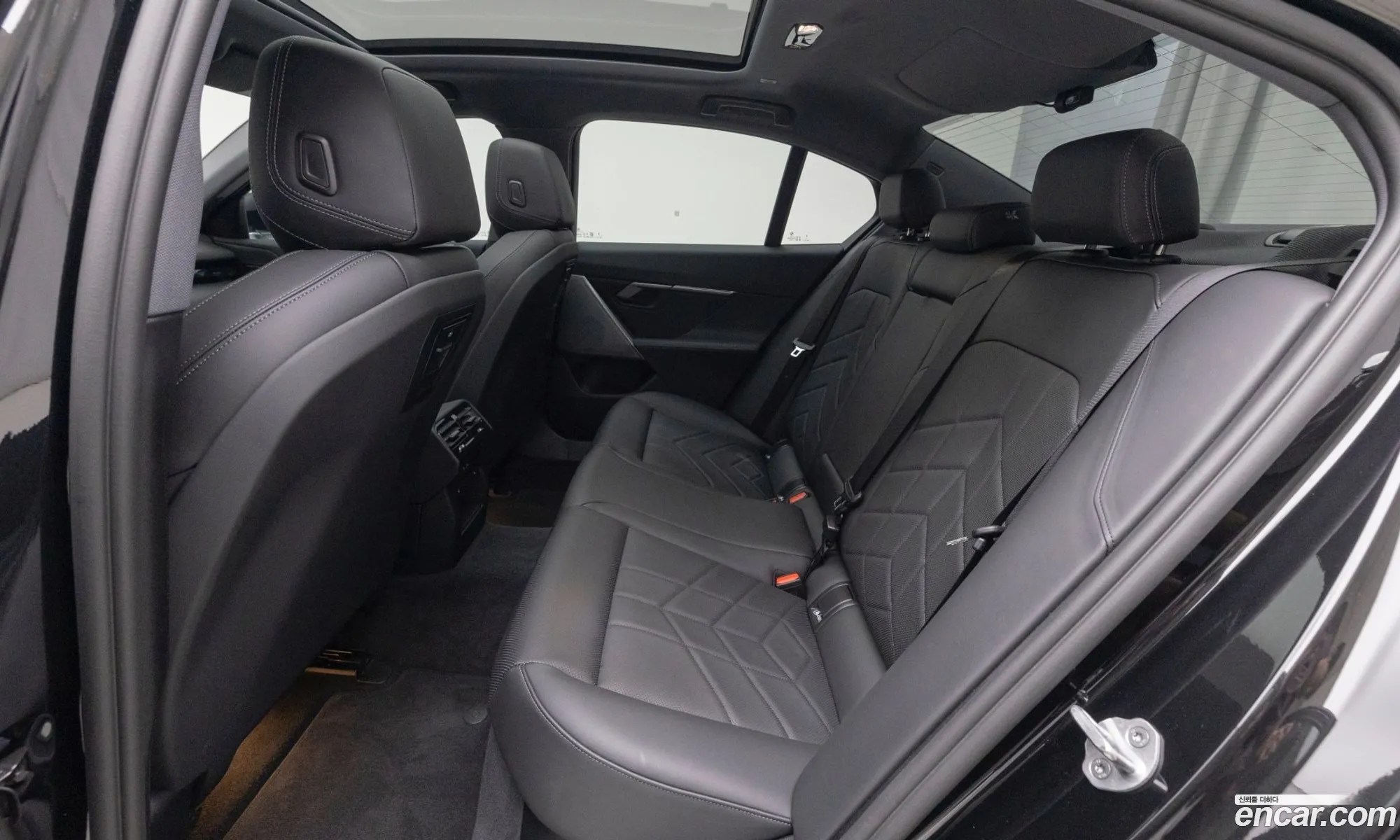 BMW 5 Series 2025 — 3