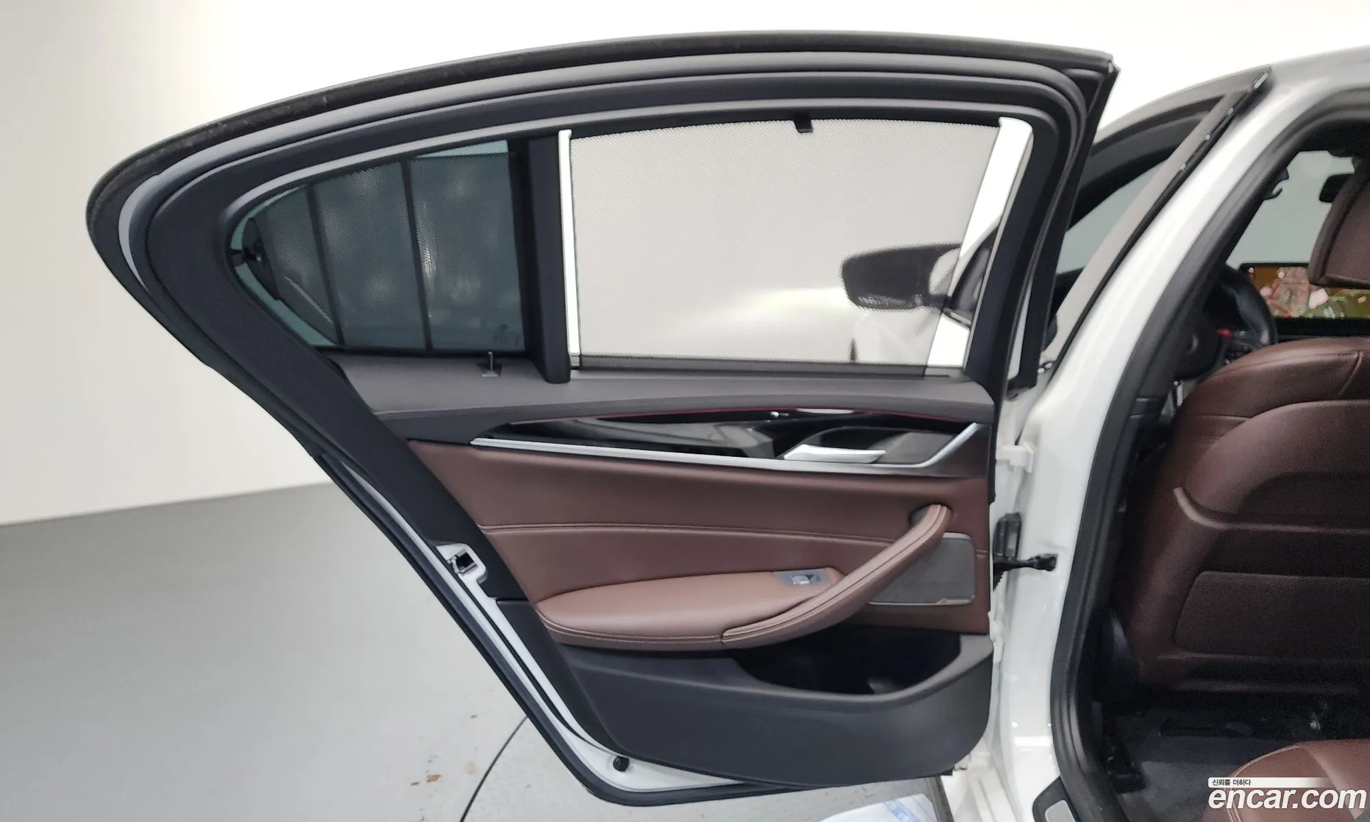 BMW 5 Series 2022 WBA71BH0XNWX81882 — 11