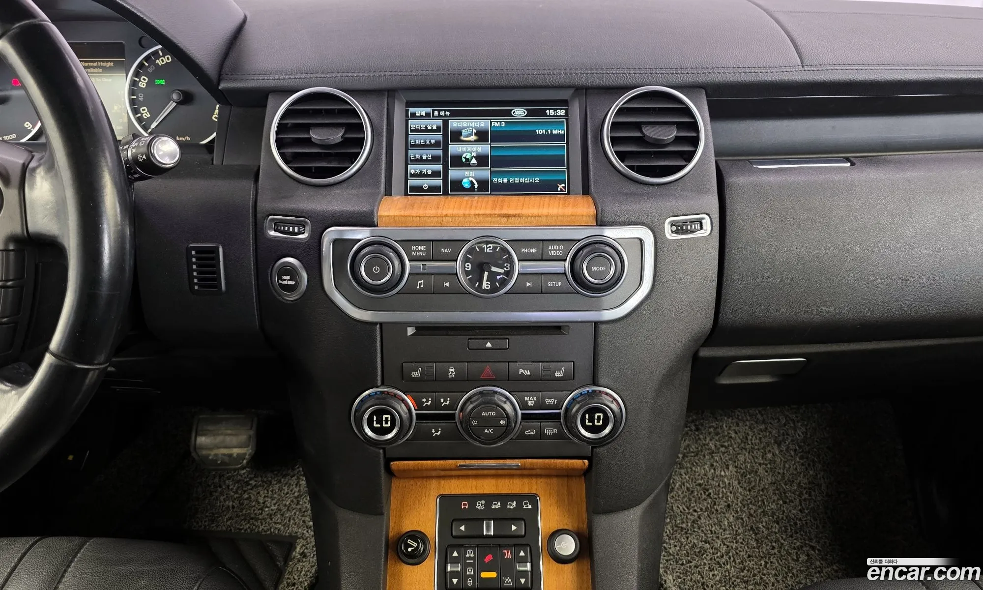 Land Rover Discovery 4 2013 SALLAAAG6DA694066 — 7