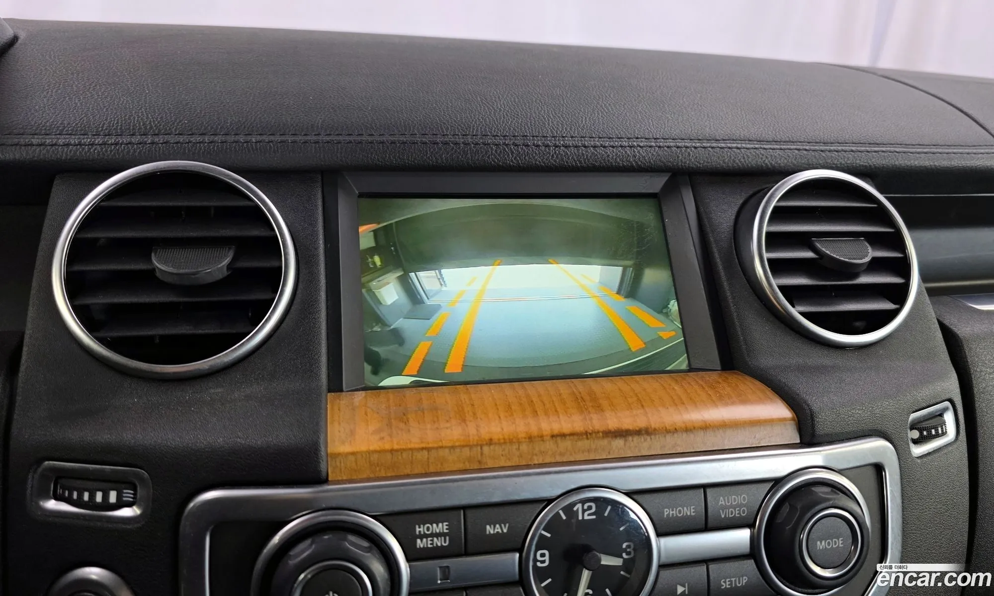 Land Rover Discovery 4 2013 SALLAAAG6DA694066 — 29