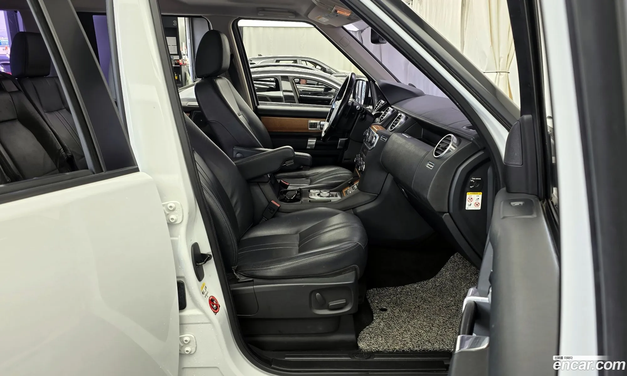 Land Rover Discovery 4 2013 SALLAAAG6DA694066 — 9