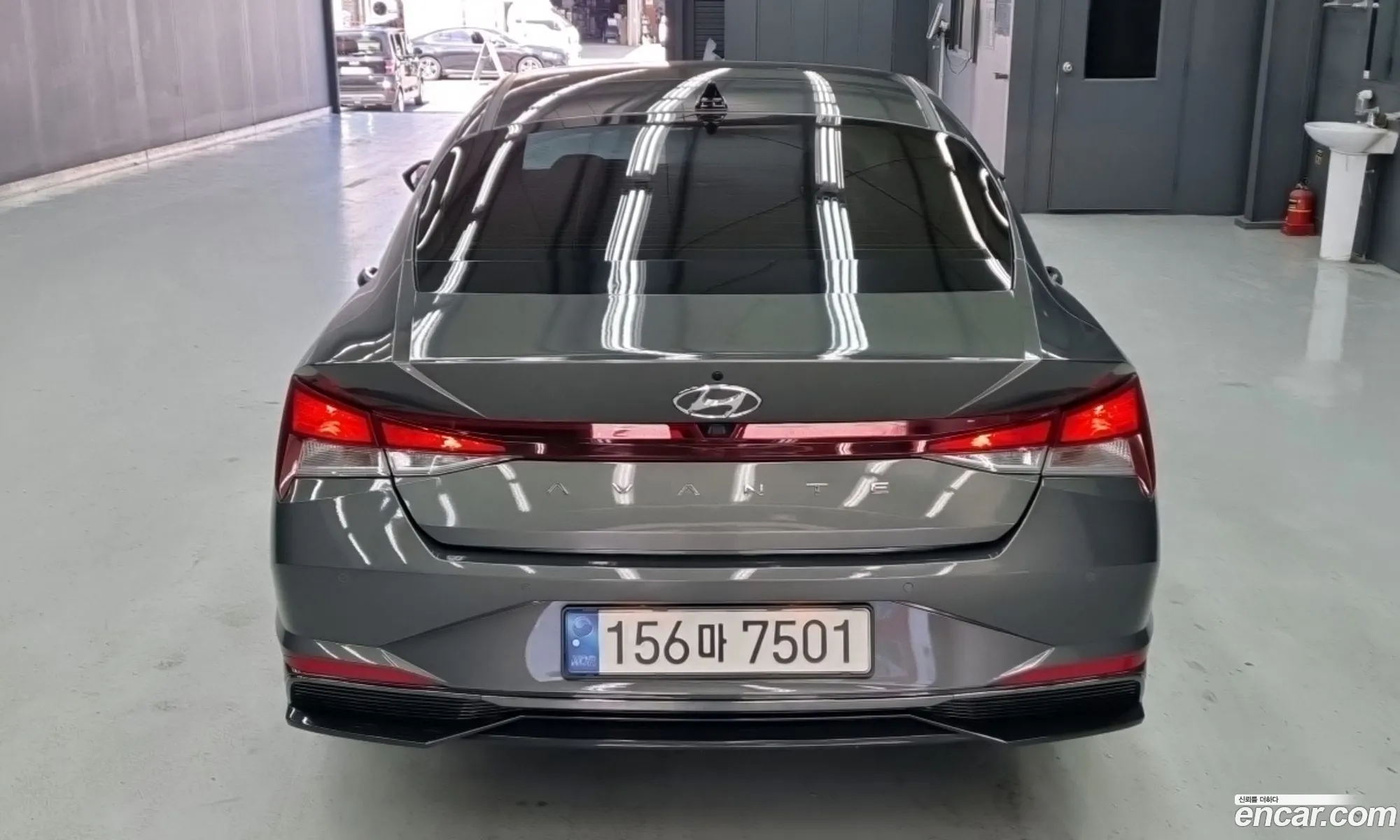 Hyundai Elantra Hybrid 2021 — 2