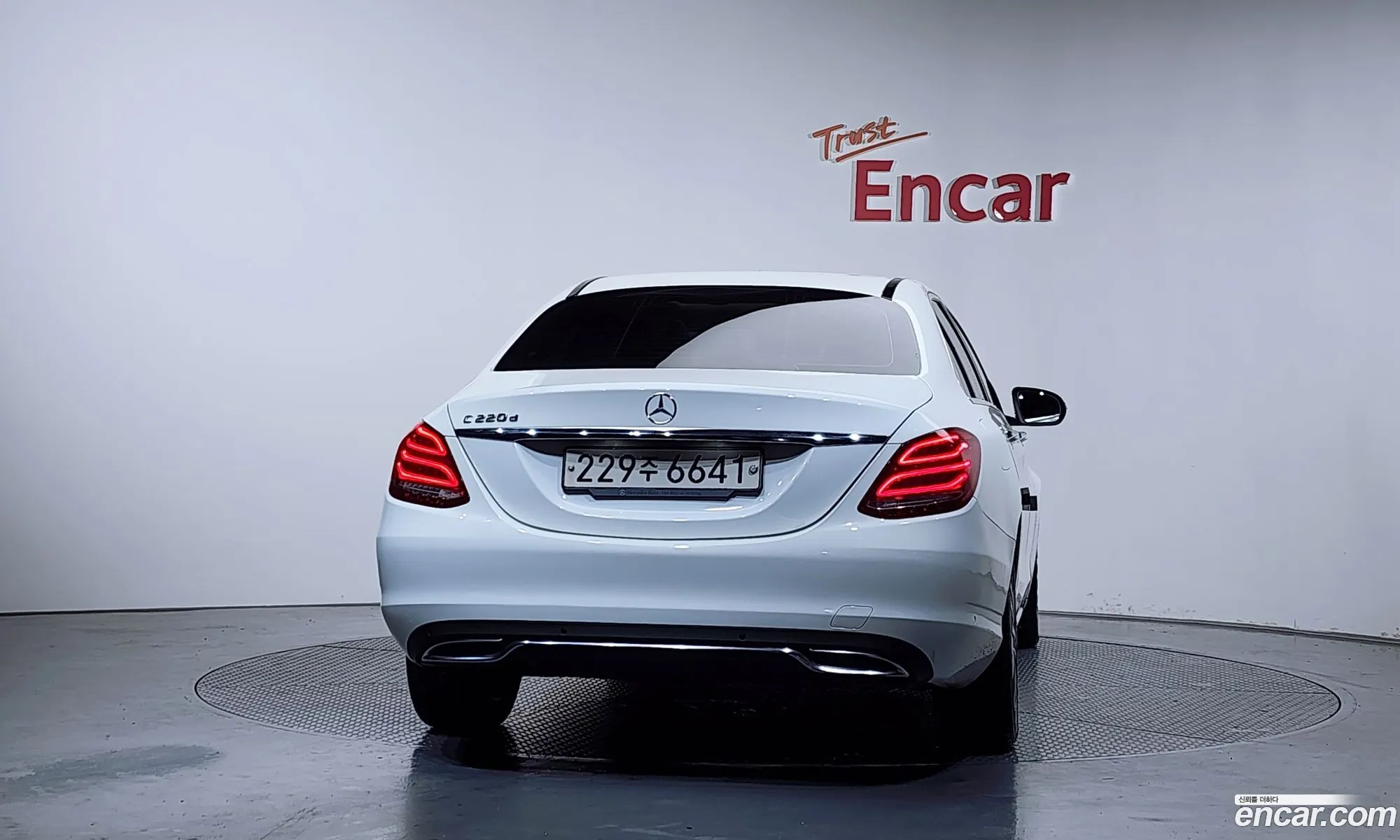 Mercedes-Benz C-Class W205 2017 — 4