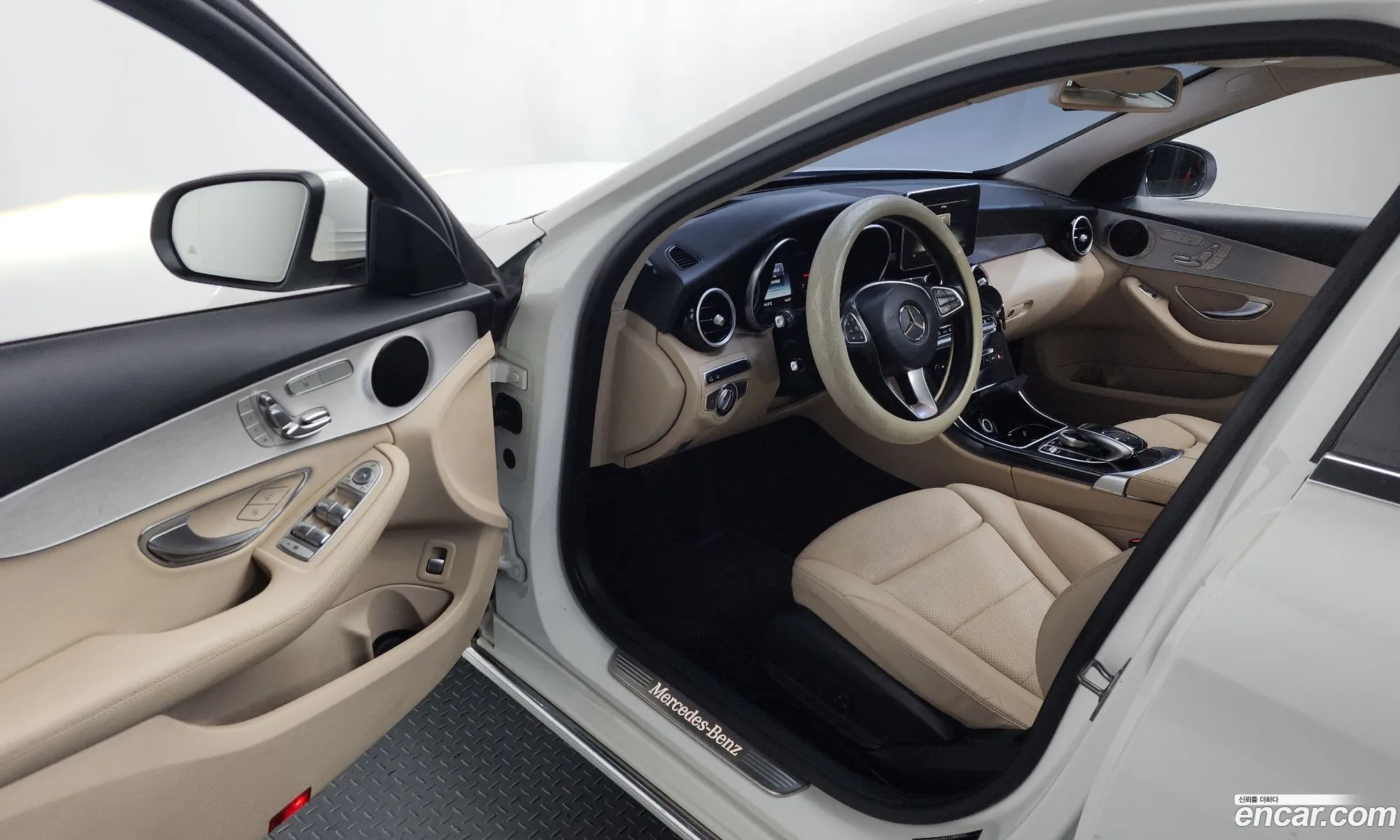 Mercedes-Benz C-Class W205 2017 — 9