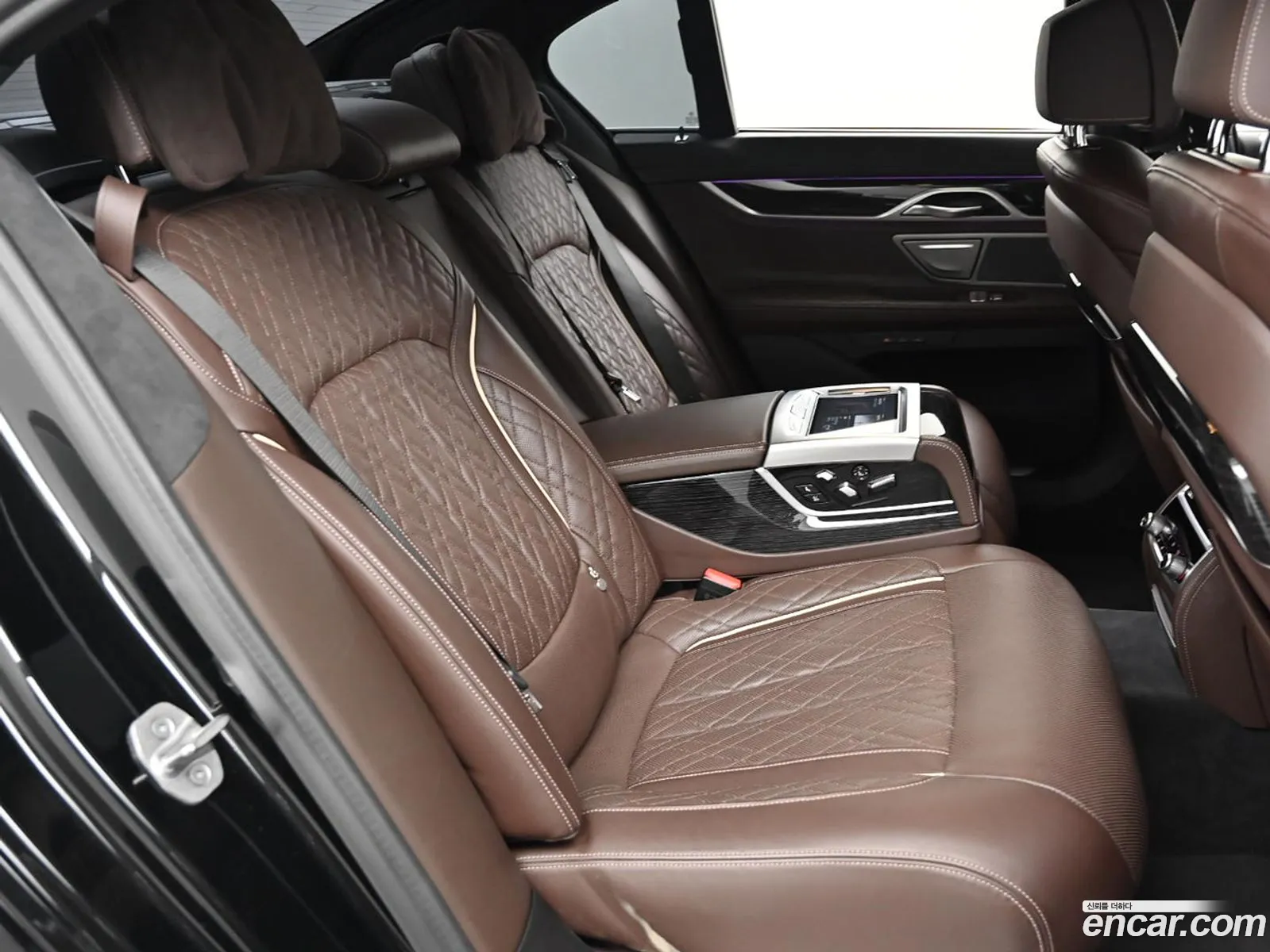 BMW 7 Series 2020 — 18