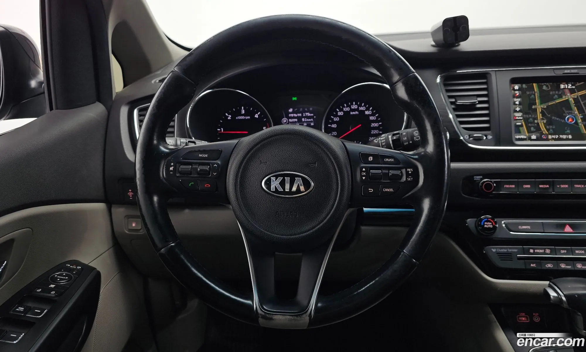 Kia Carnival 2017 — 2