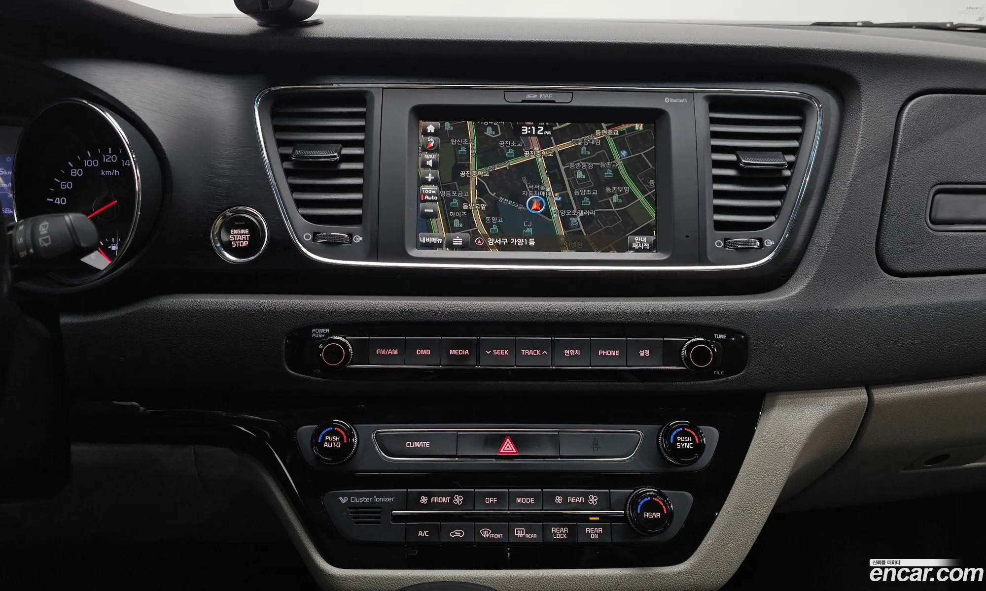 Kia Carnival 2017 — 16