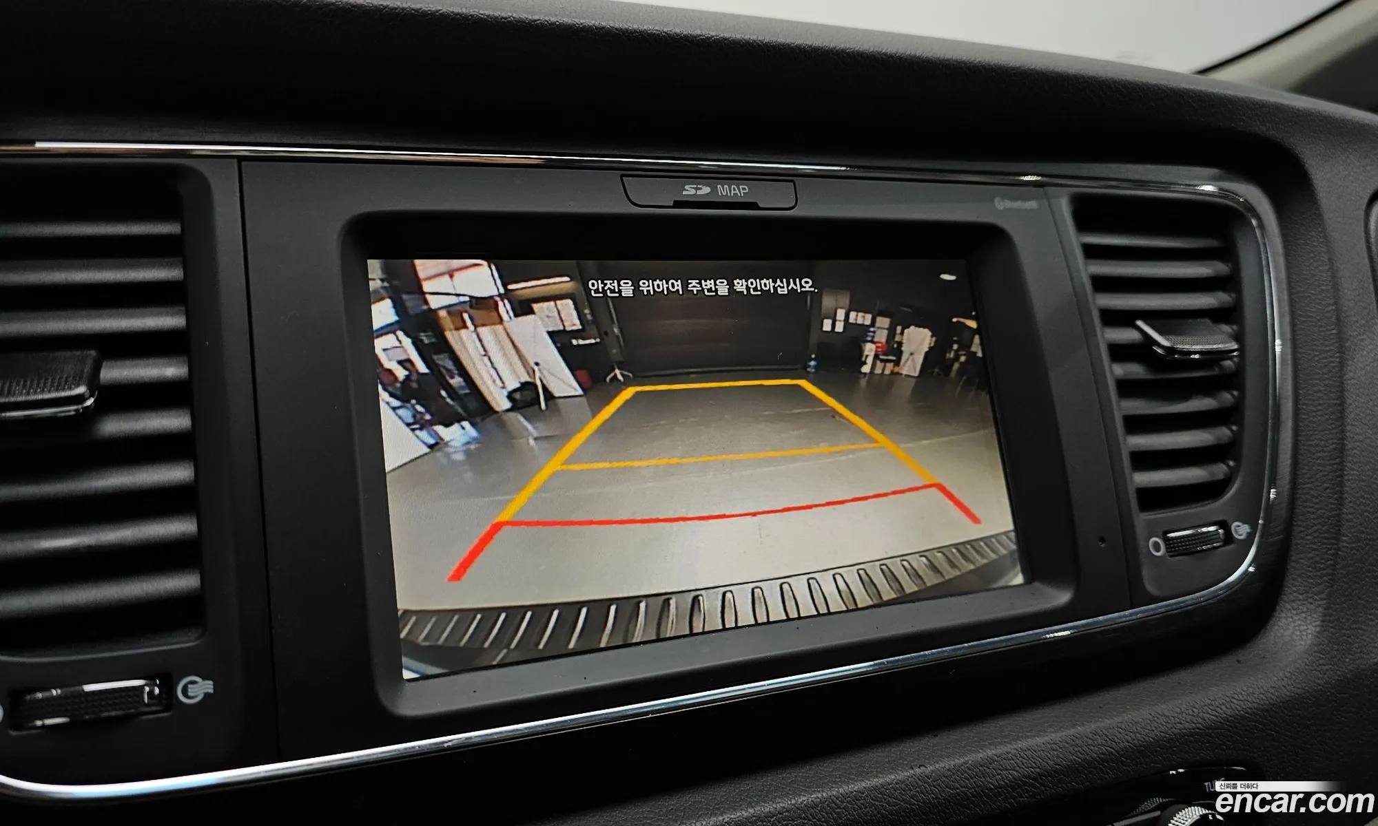 Kia Carnival 2017 — 9
