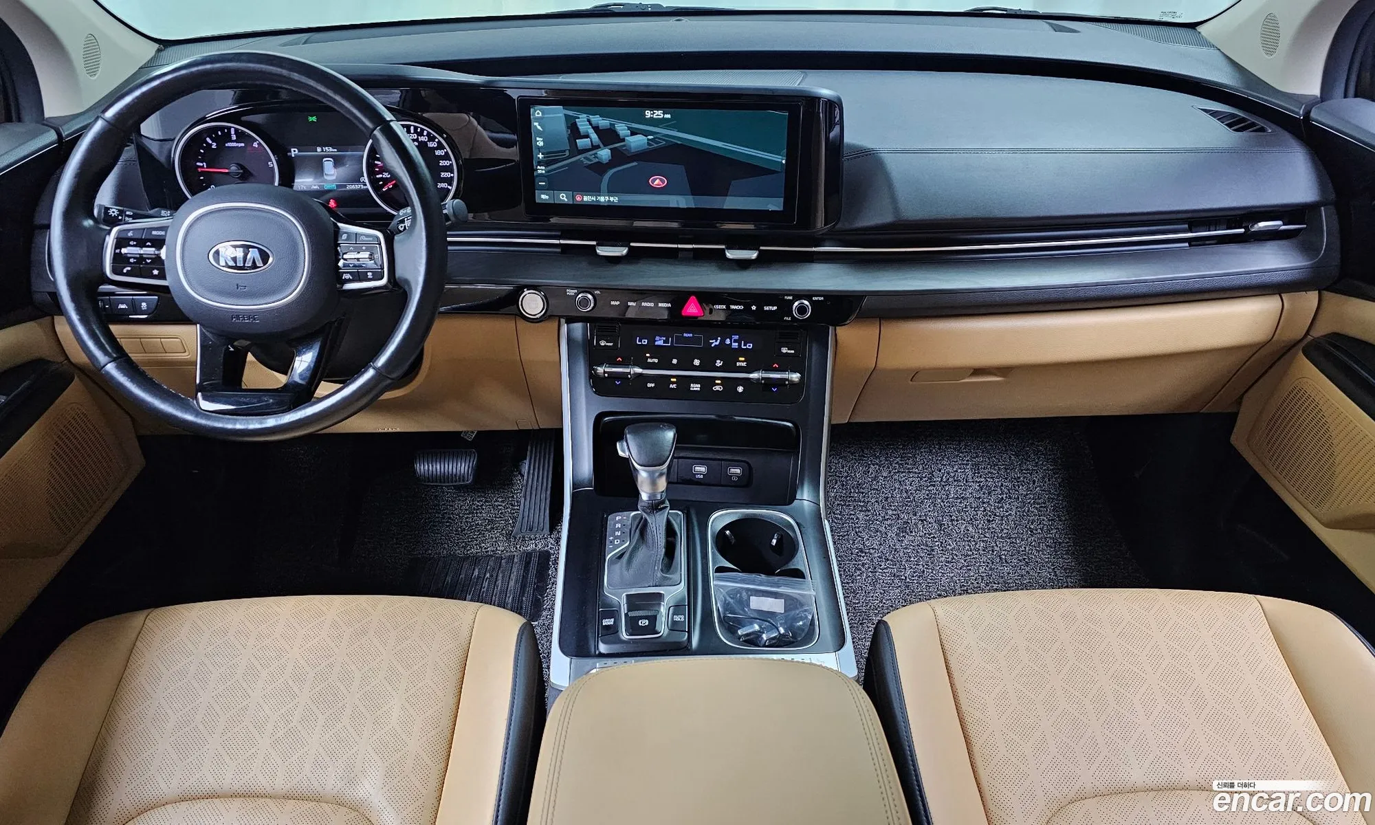 Kia Carnival 2021 — 12