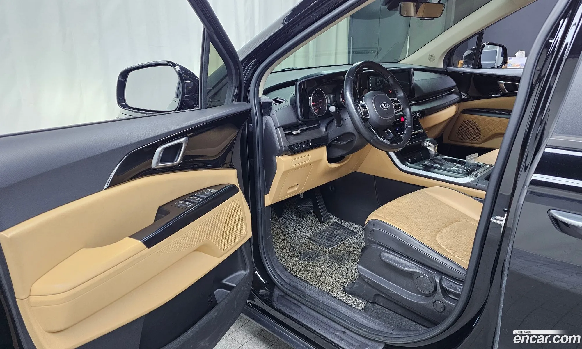 Kia Carnival 2021 — 5