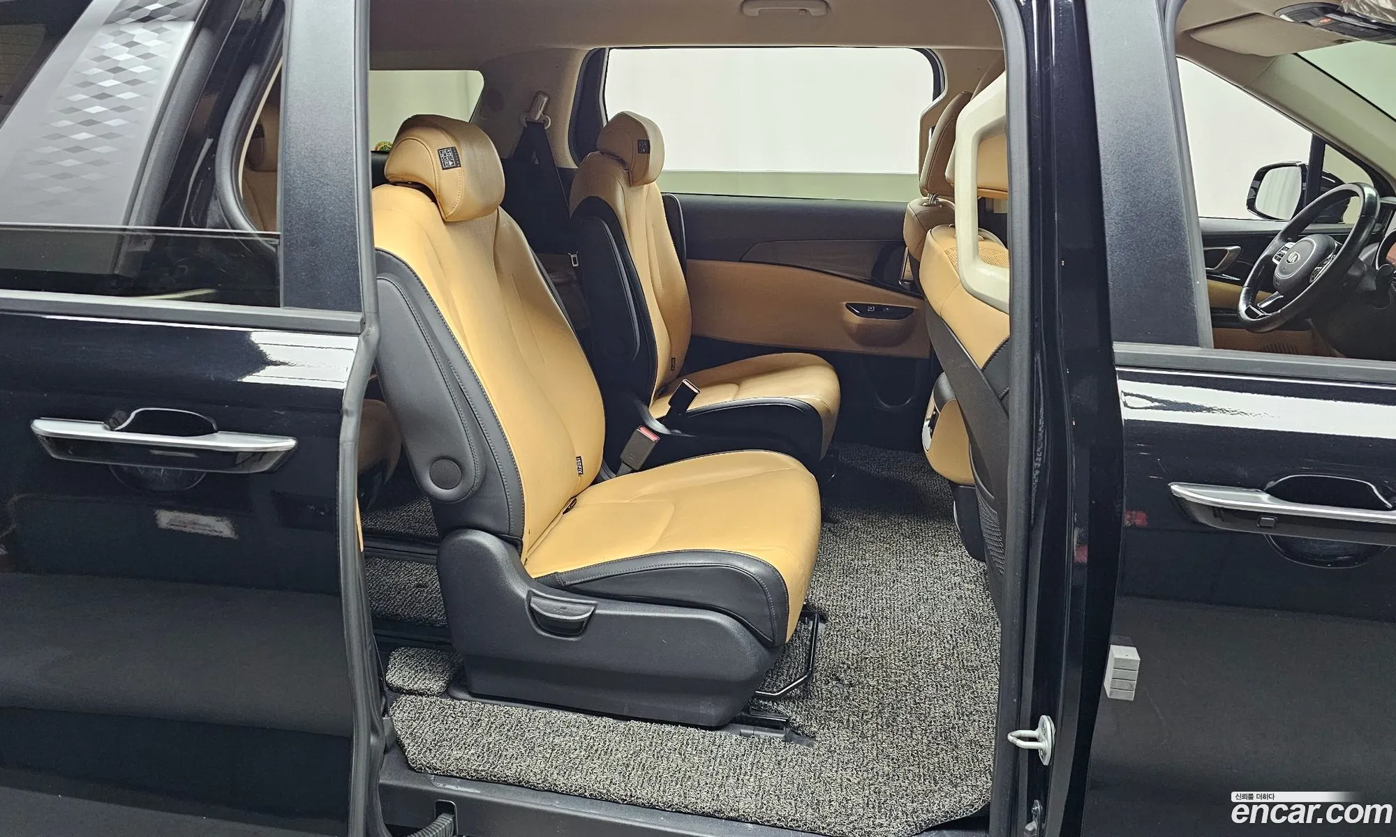 Kia Carnival 2021 — 11