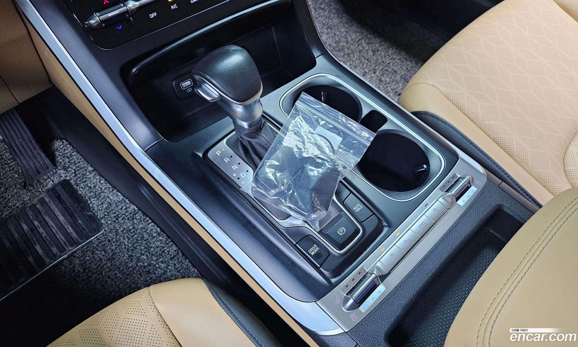 Kia Carnival 2021 — 16