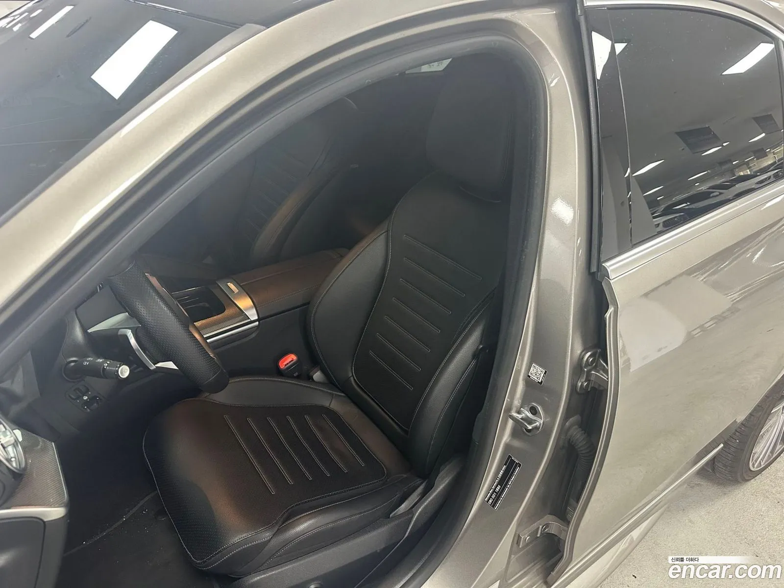 Mercedes-Benz C-Class W206 2022 — 10