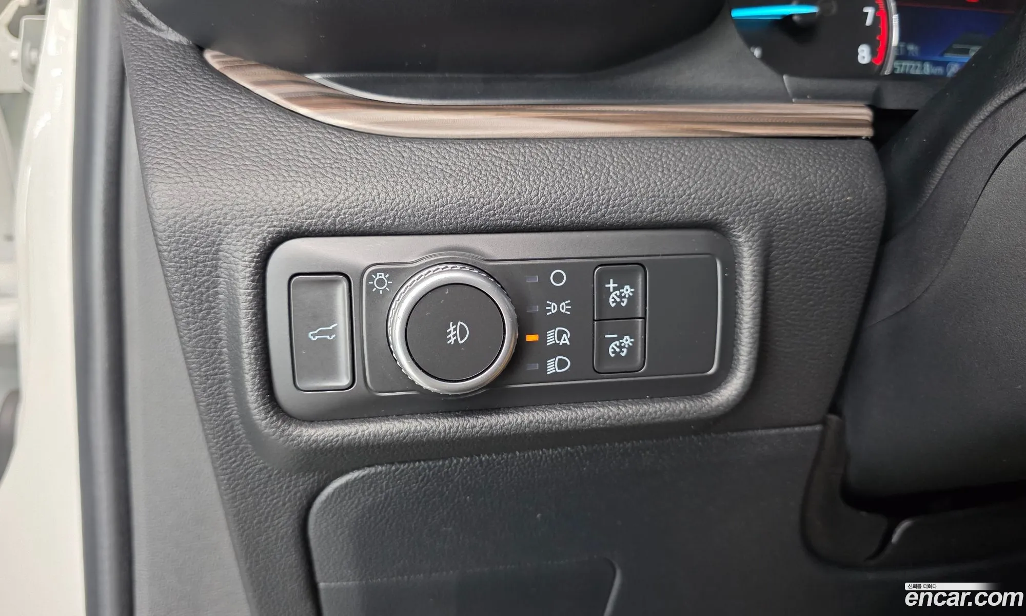 Ford Explorer 6th Gen 2020 1FMSK8FH7LGC71210 — 35