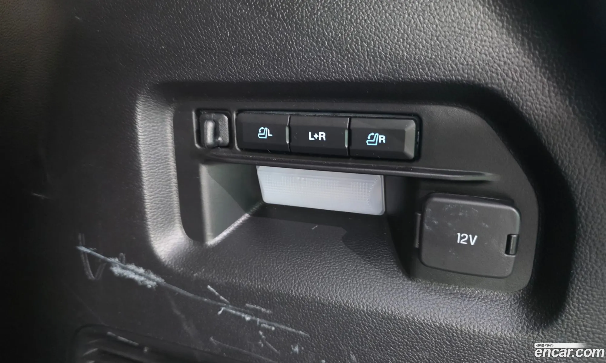 Ford Explorer 6th Gen 2020 1FMSK8FH7LGC71210 — 22