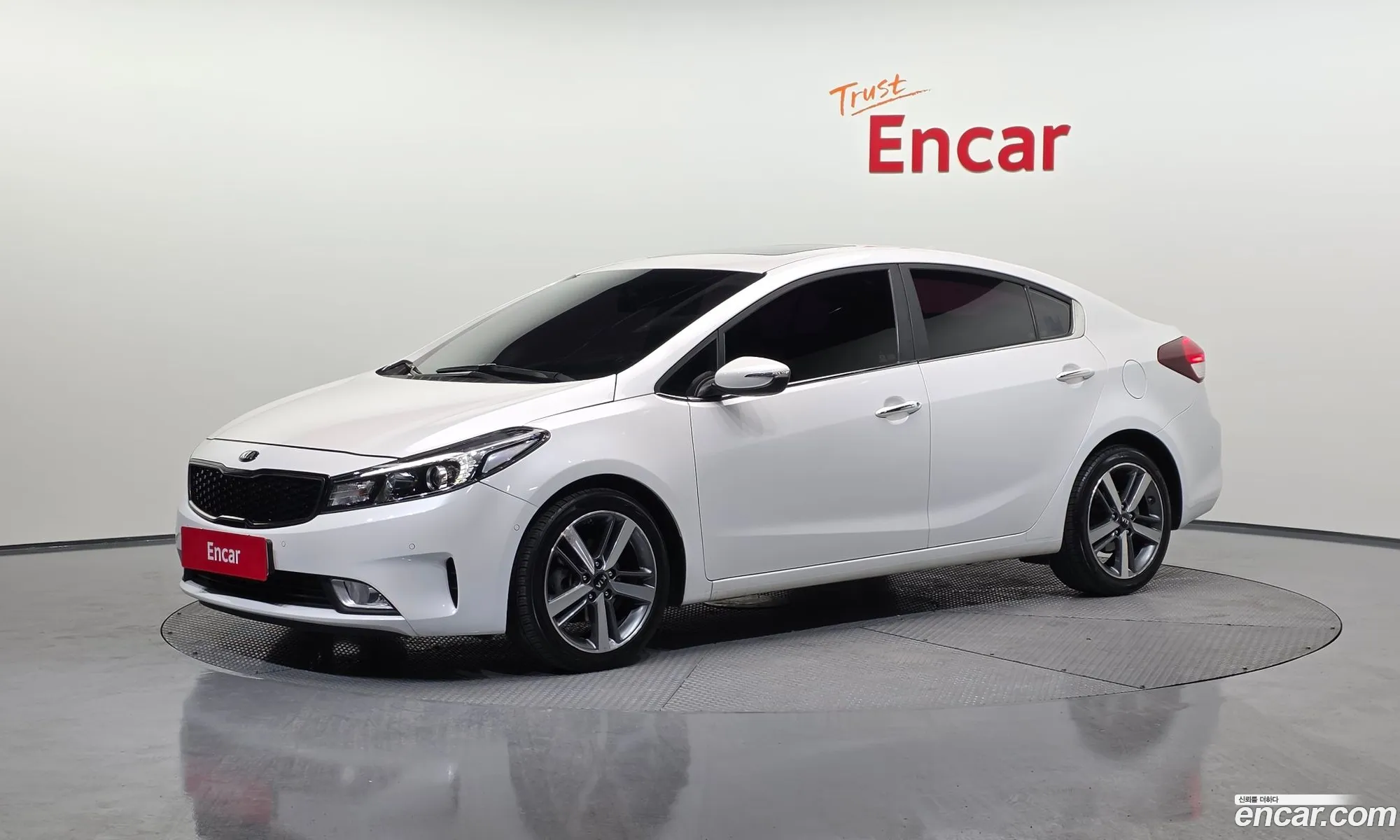 Kia K3 2015 — 10