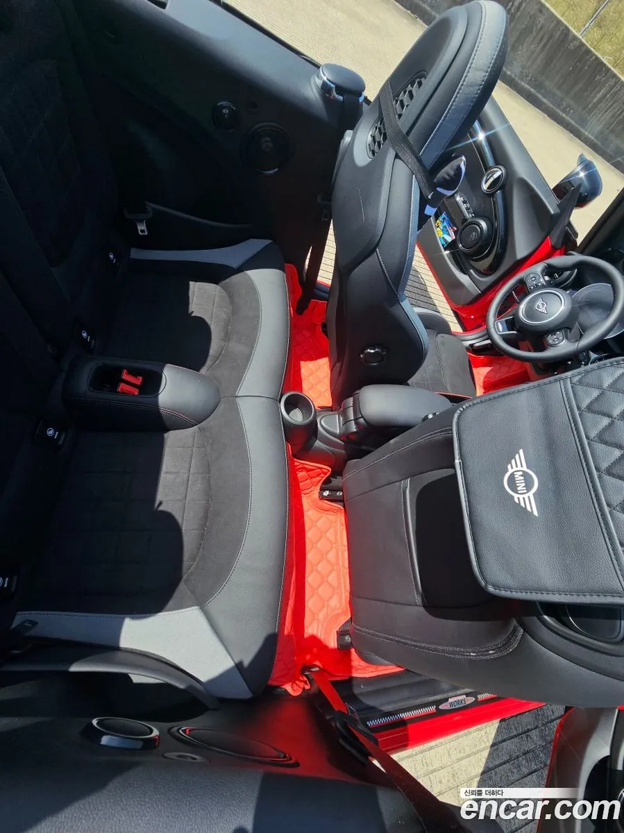 Mini Cooper S Convertible 2024 — 12