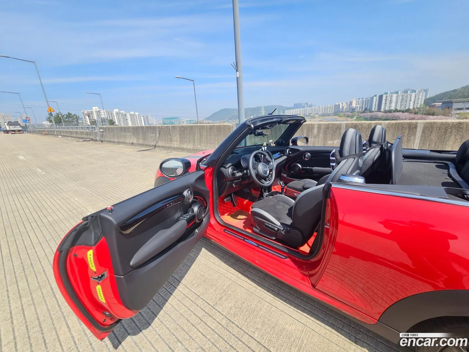 Mini Cooper S Convertible 2024 — 9