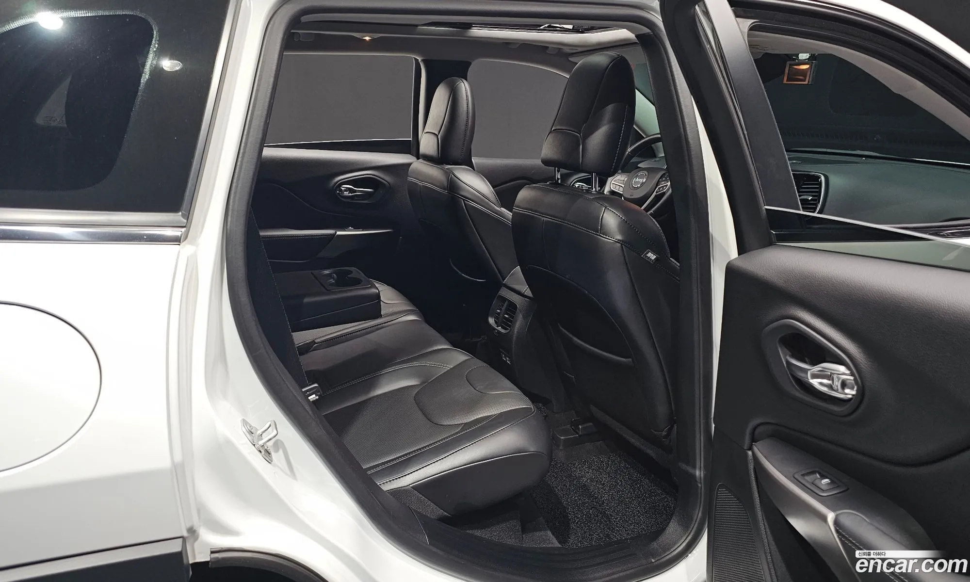Jeep Cherokee 2021 1C4PJMDBXMD179452 — 18