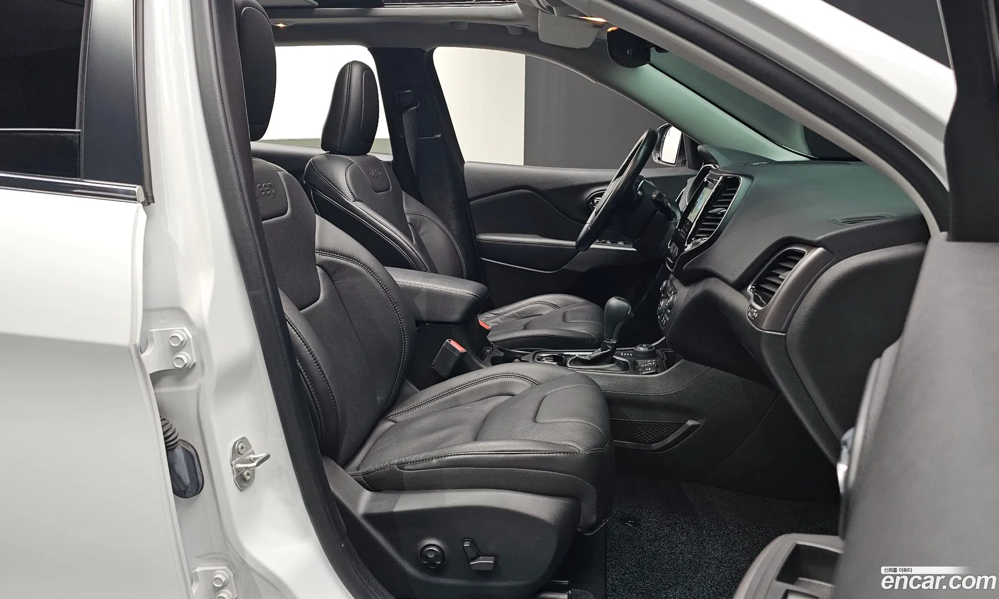 Jeep Cherokee 2021 1C4PJMDBXMD179452 — 21